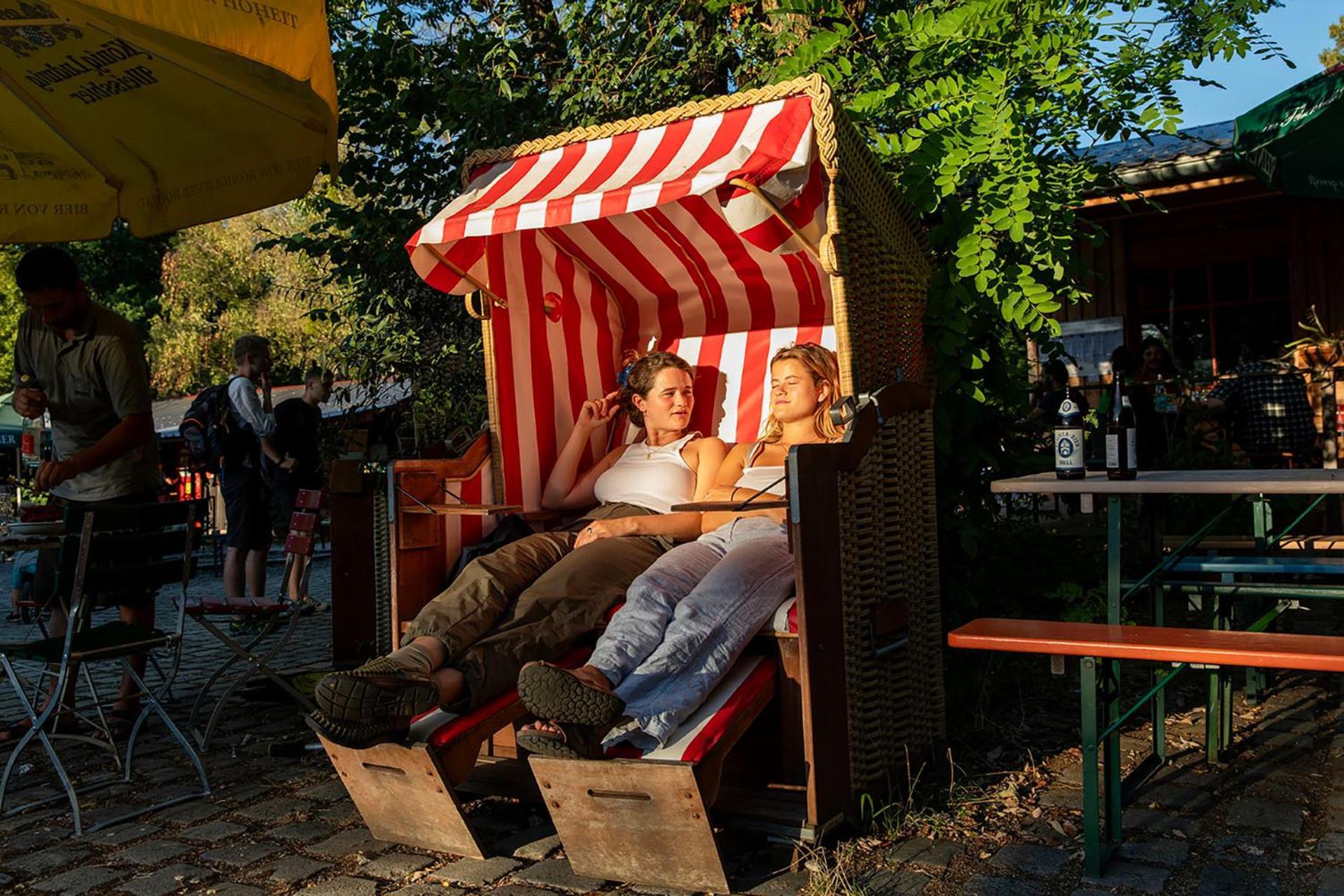 Hostel The Tent - Youth Only - Buchung Leider Nur Bis 30 Jahre Moeglich! *