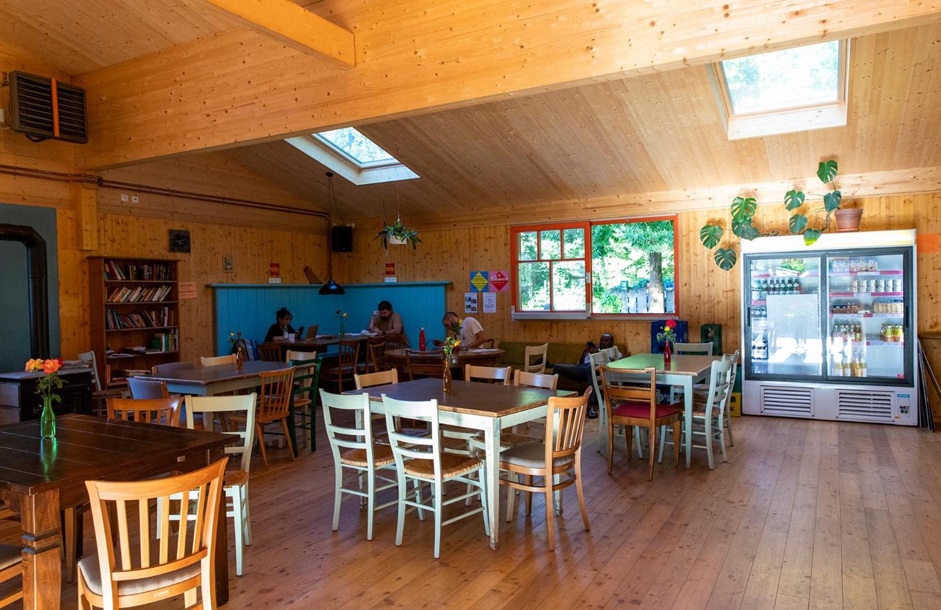 The Tent - Youth Only - Buchung Leider Nur Bis 30 Jahre Moeglich! Hostel *
