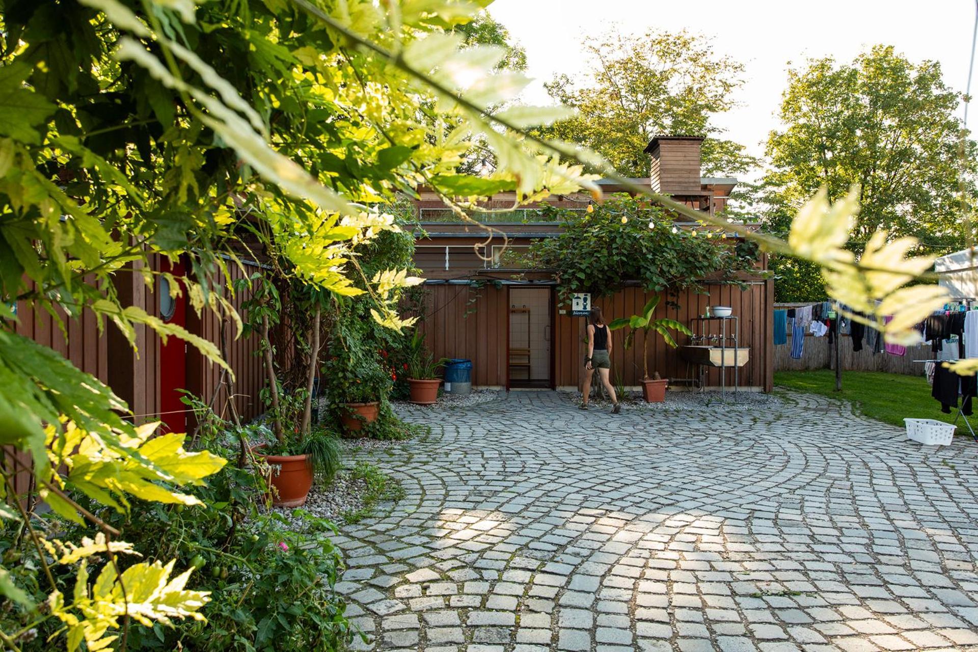 The Tent - Youth Only - Buchung Leider Nur Bis 30 Jahre Moeglich! Hostel *