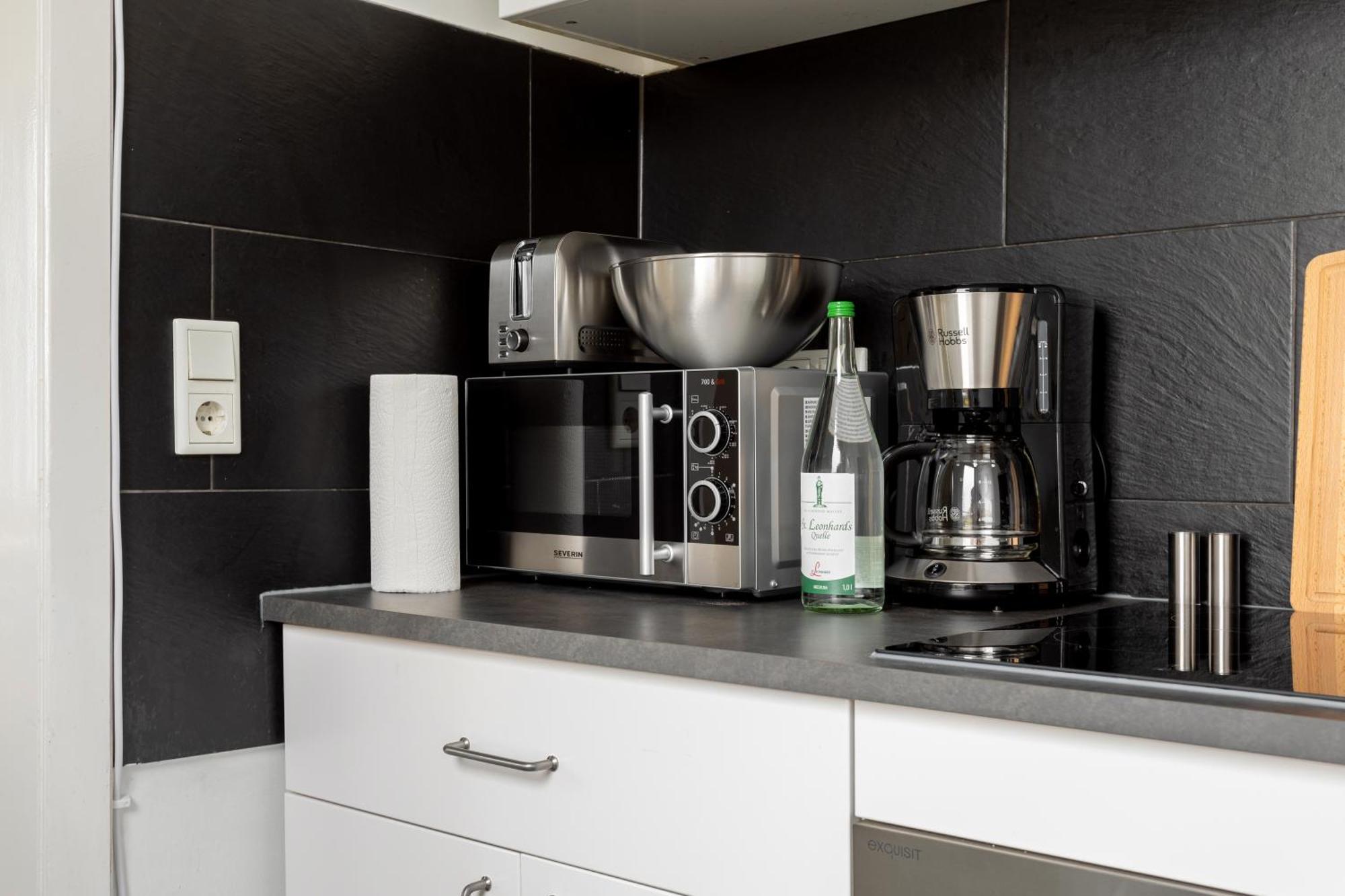 Global Living - Design I Terrace I Kitchen I Smart-tv I Parking Space I * Munich
