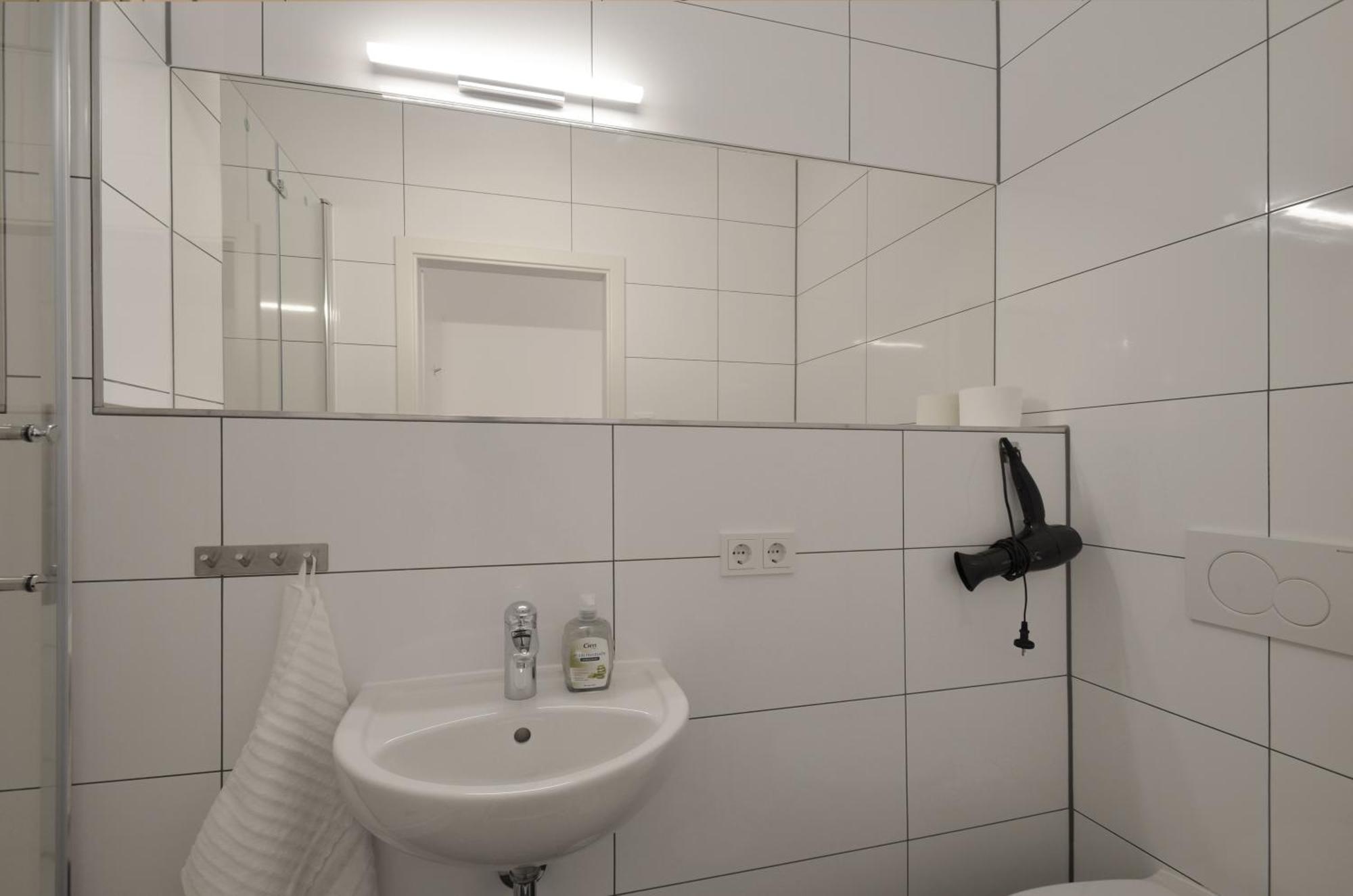 3 Bathroom, Rhapsody In Roof, Penthouse Munique