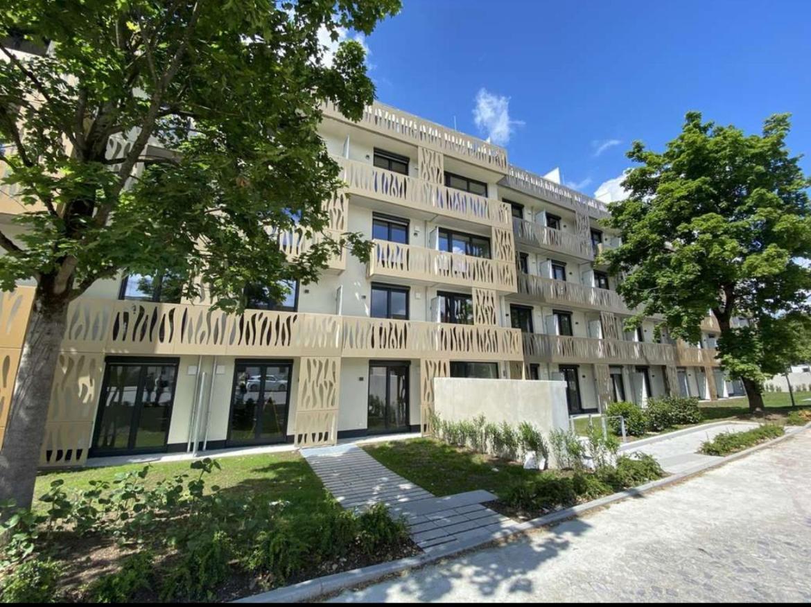 Apartment Studio Und Parkplatz Naehe Englischen Garten Munich