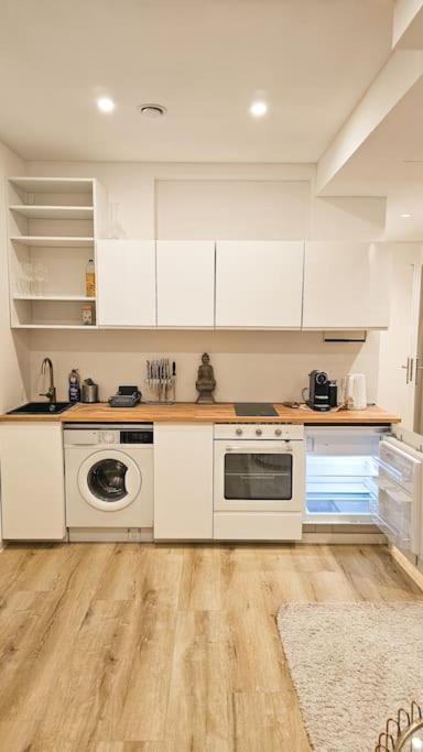Ug Neubau City - Pool, Gym, Zweites Bad Extra Buchbar Apartment *