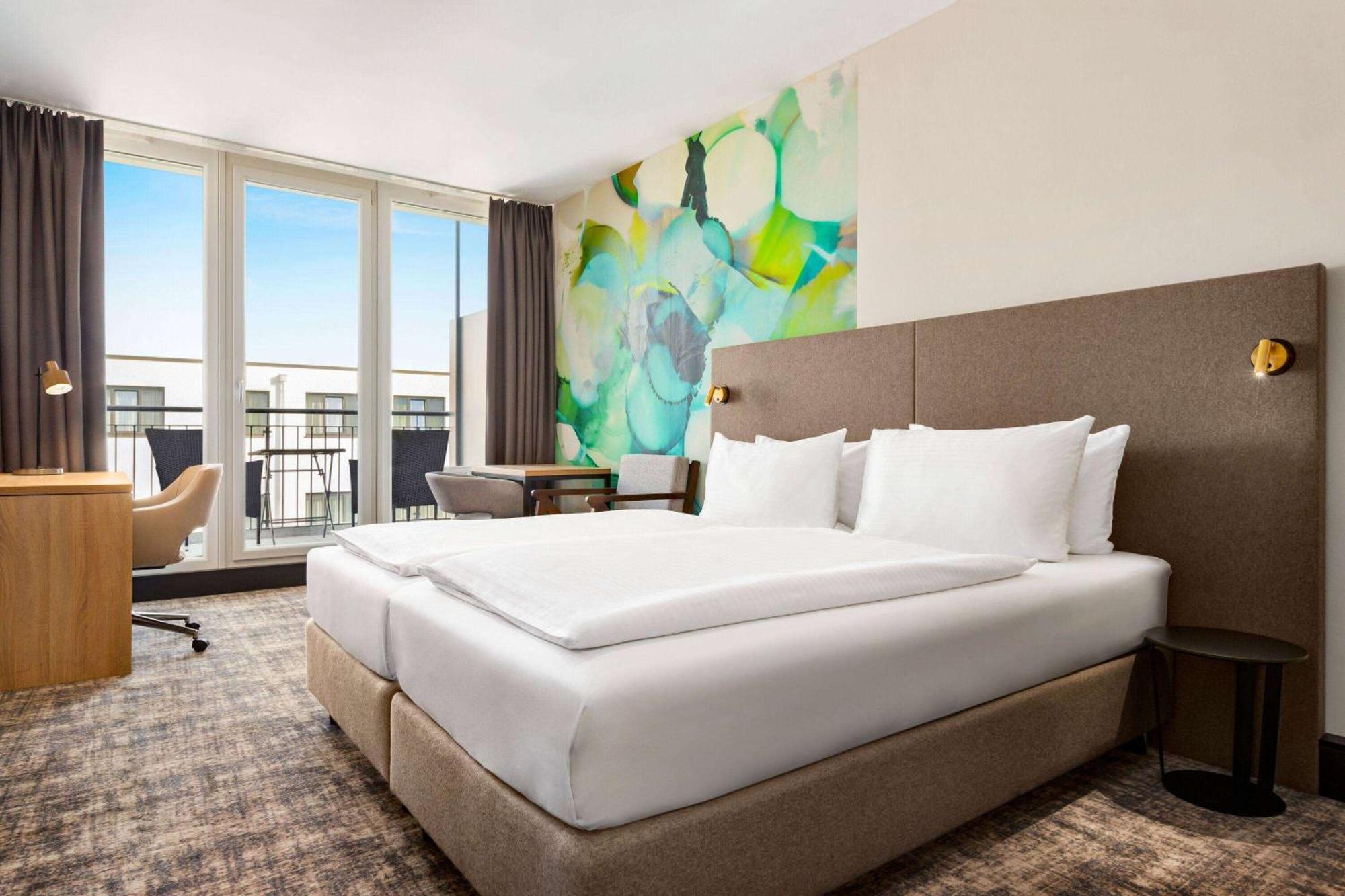 Hotel Wyndham Garden Messe 4*