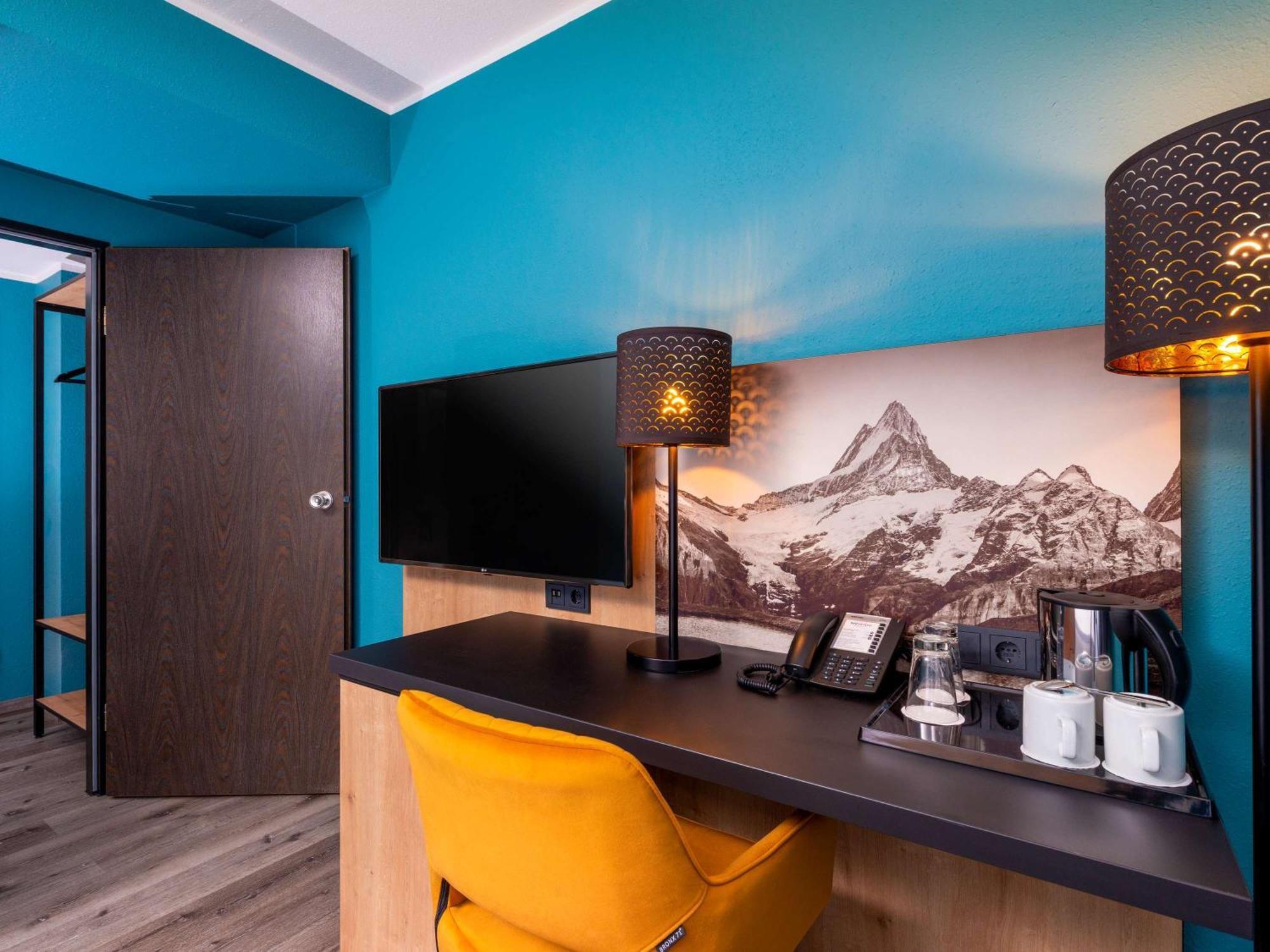 Hotel Mercure Neuperlach Sud 4*