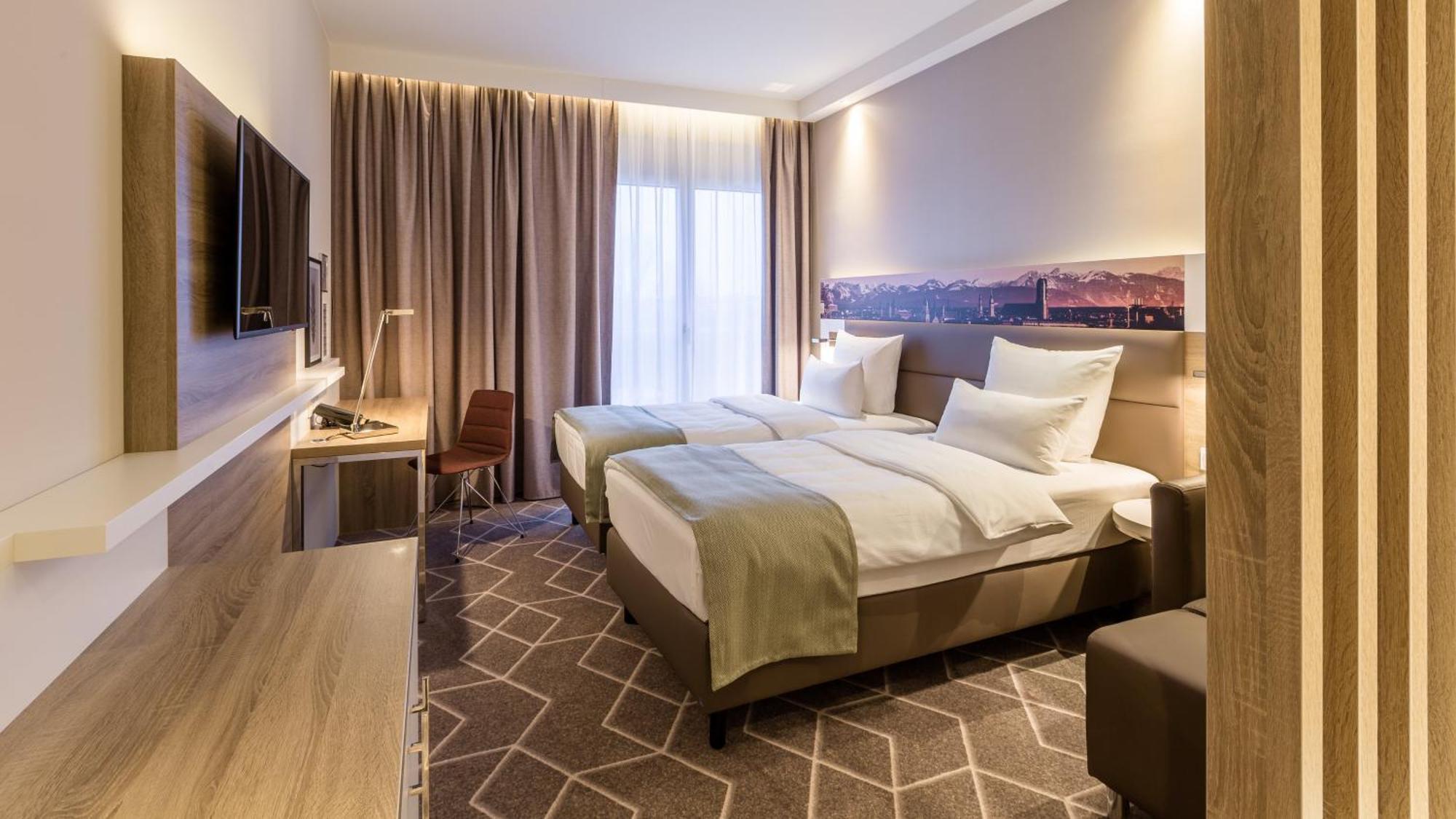 - East, An Ihg 4*