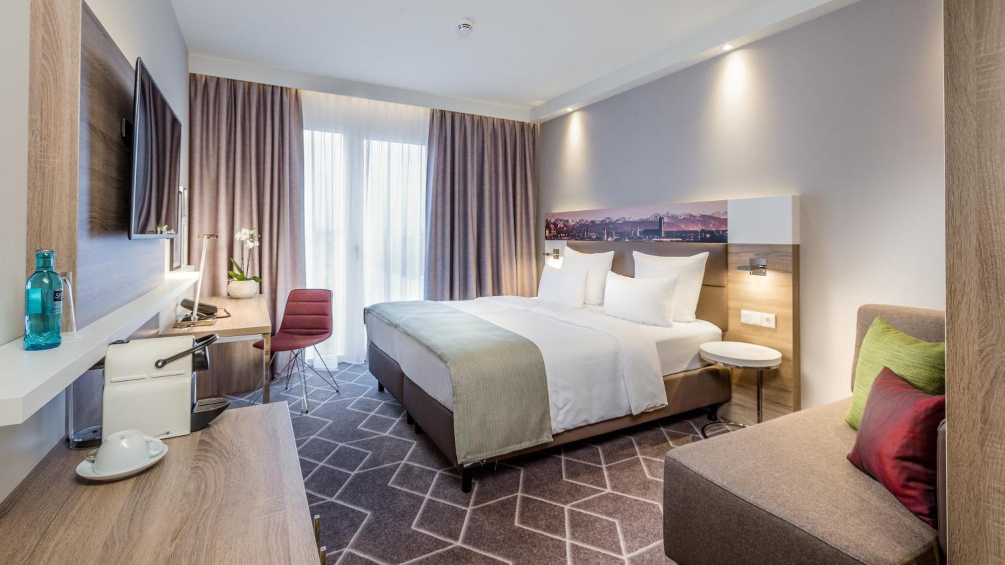 - East, An Ihg 4* Munich
