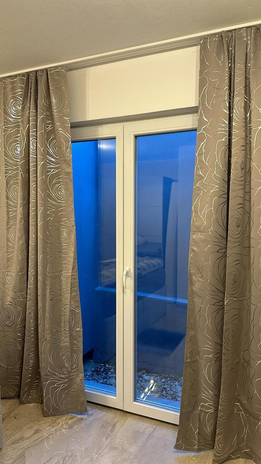 One Bedroom Souterrain With Kitchen And Personal Bathroom