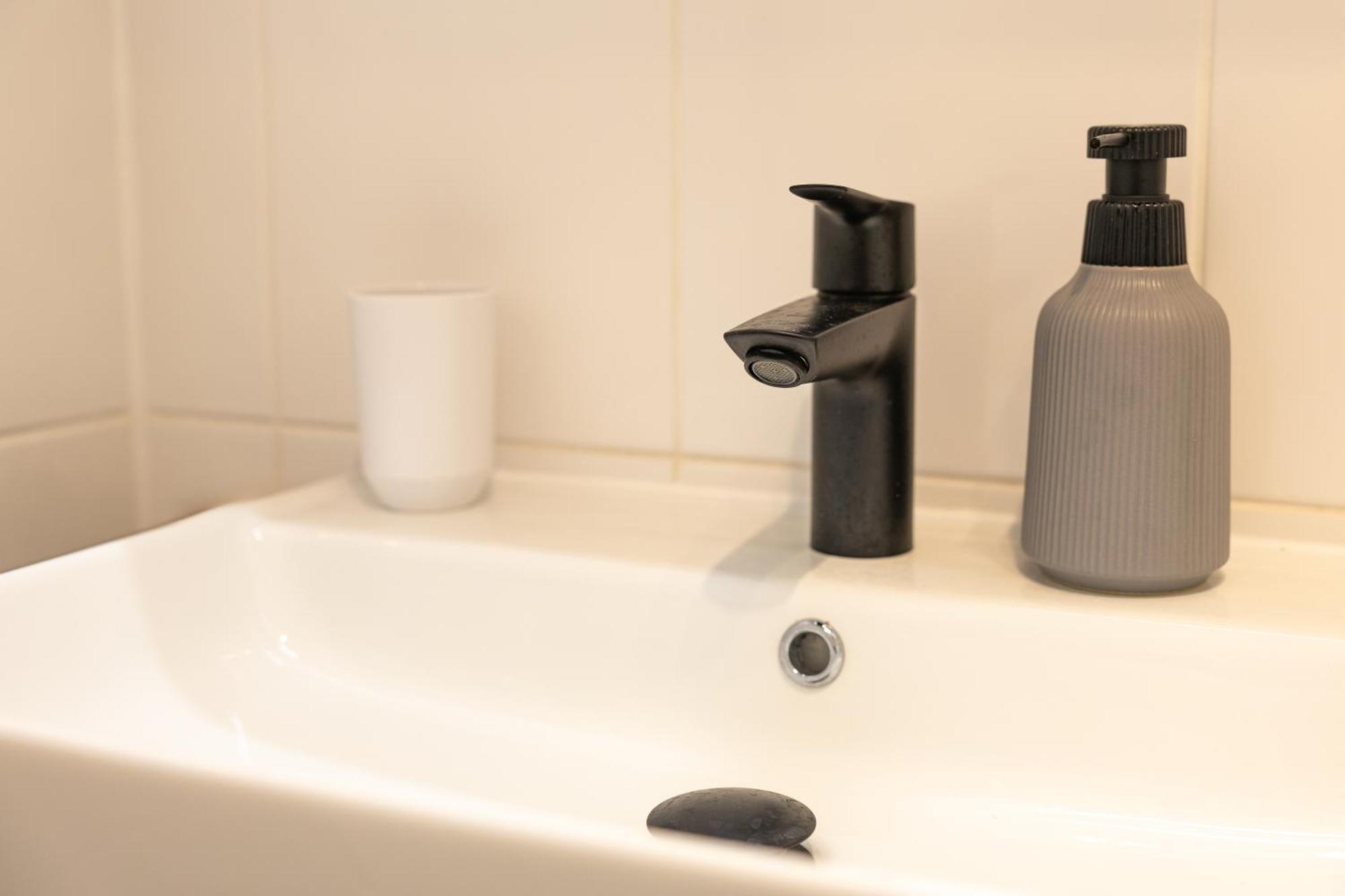 Sweethome - Kueche, Stellplatz, Wlan, Naehe S-bahn Munich