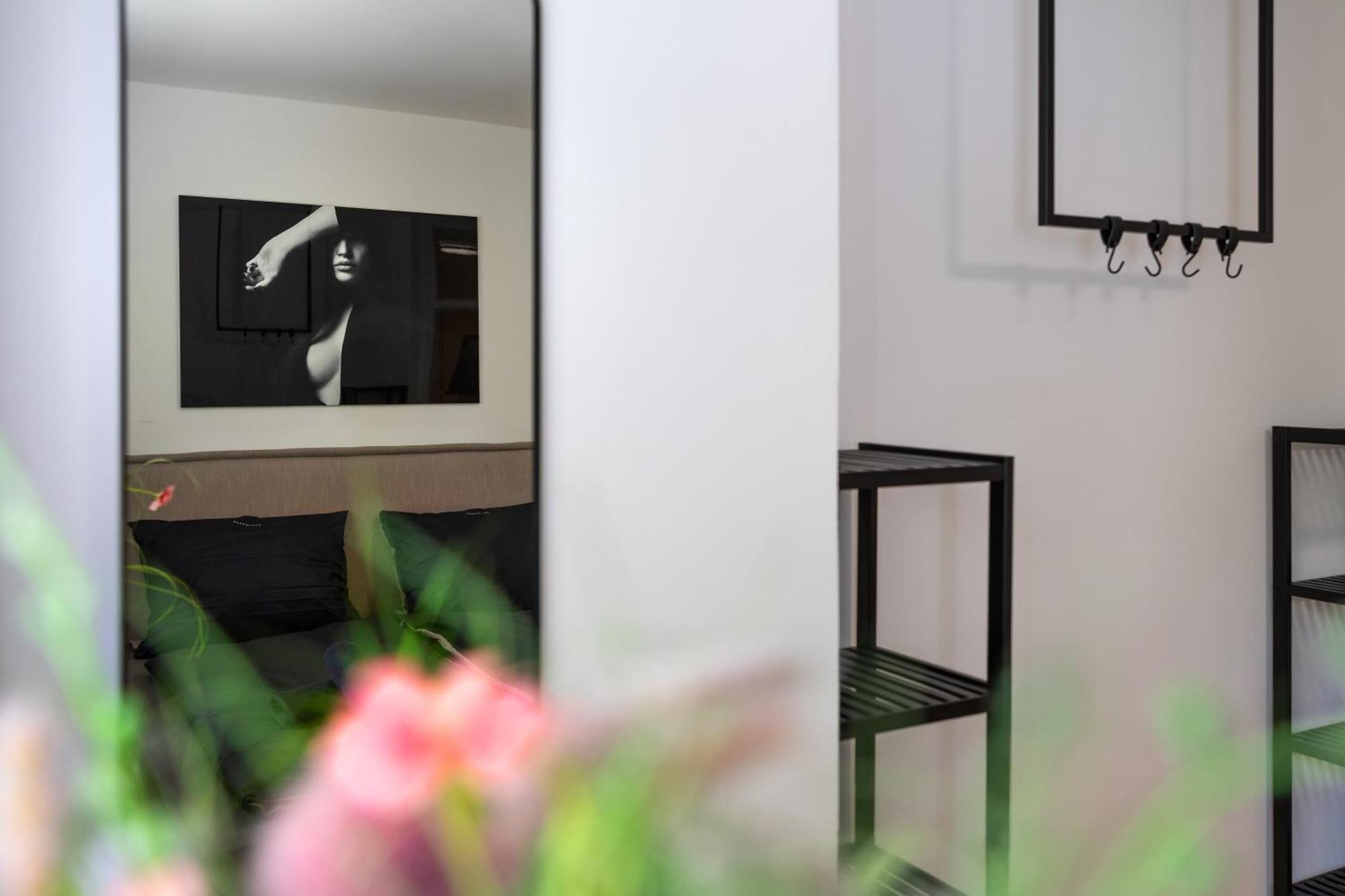 Apartment Sweethome - Kueche, Stellplatz, Wlan, Naehe S-bahn *