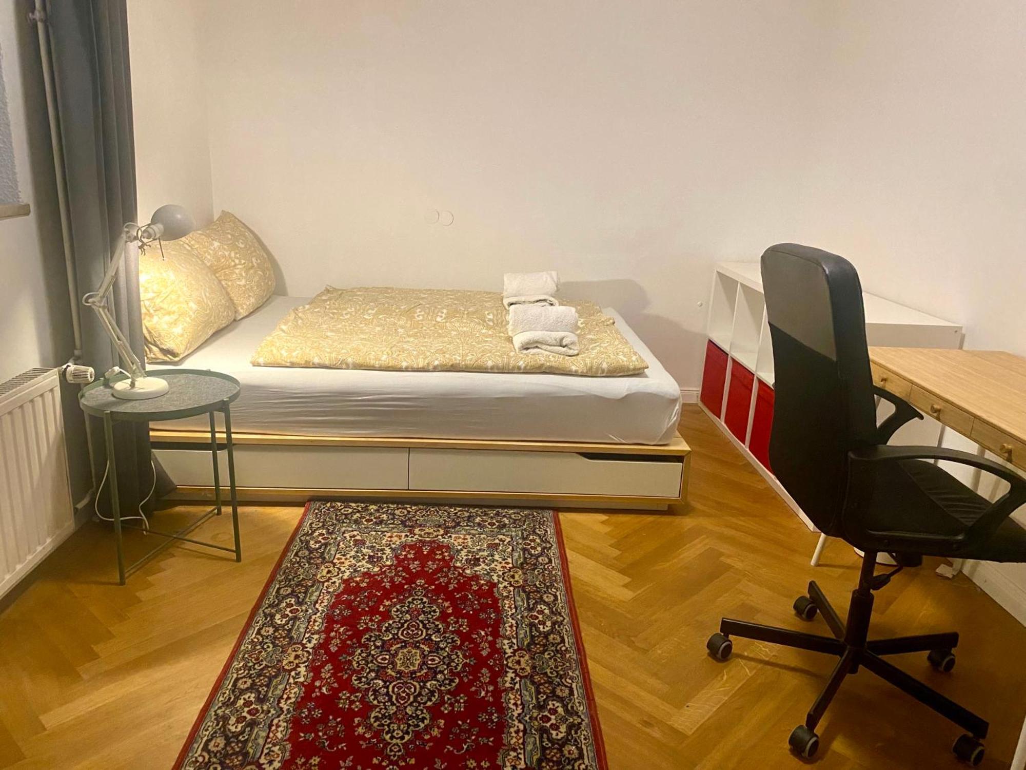 Homestay In Der Maxvorstadt Mit Gemeinschaftsbad Munich