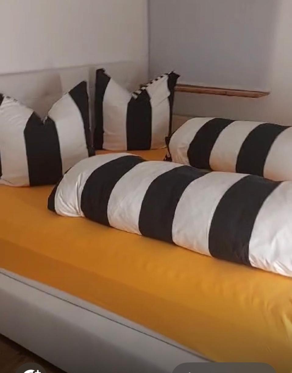 Stadtmitte - Naehe Stachus - Mit 2 Sz Und 2 Baedern -schlafsofa - Fuer 5 Personen Apartamento Munique