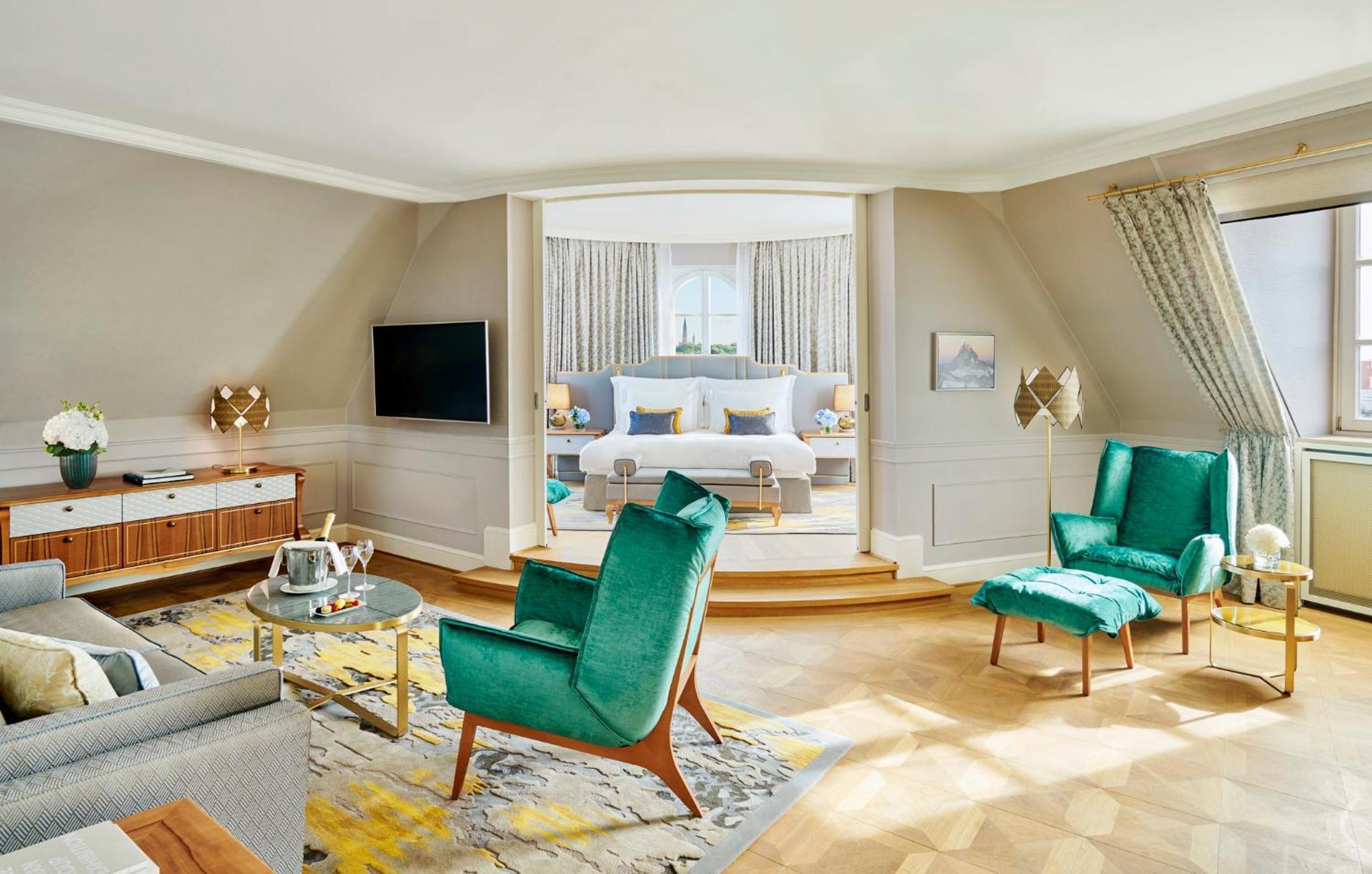 Mandarin Oriental,