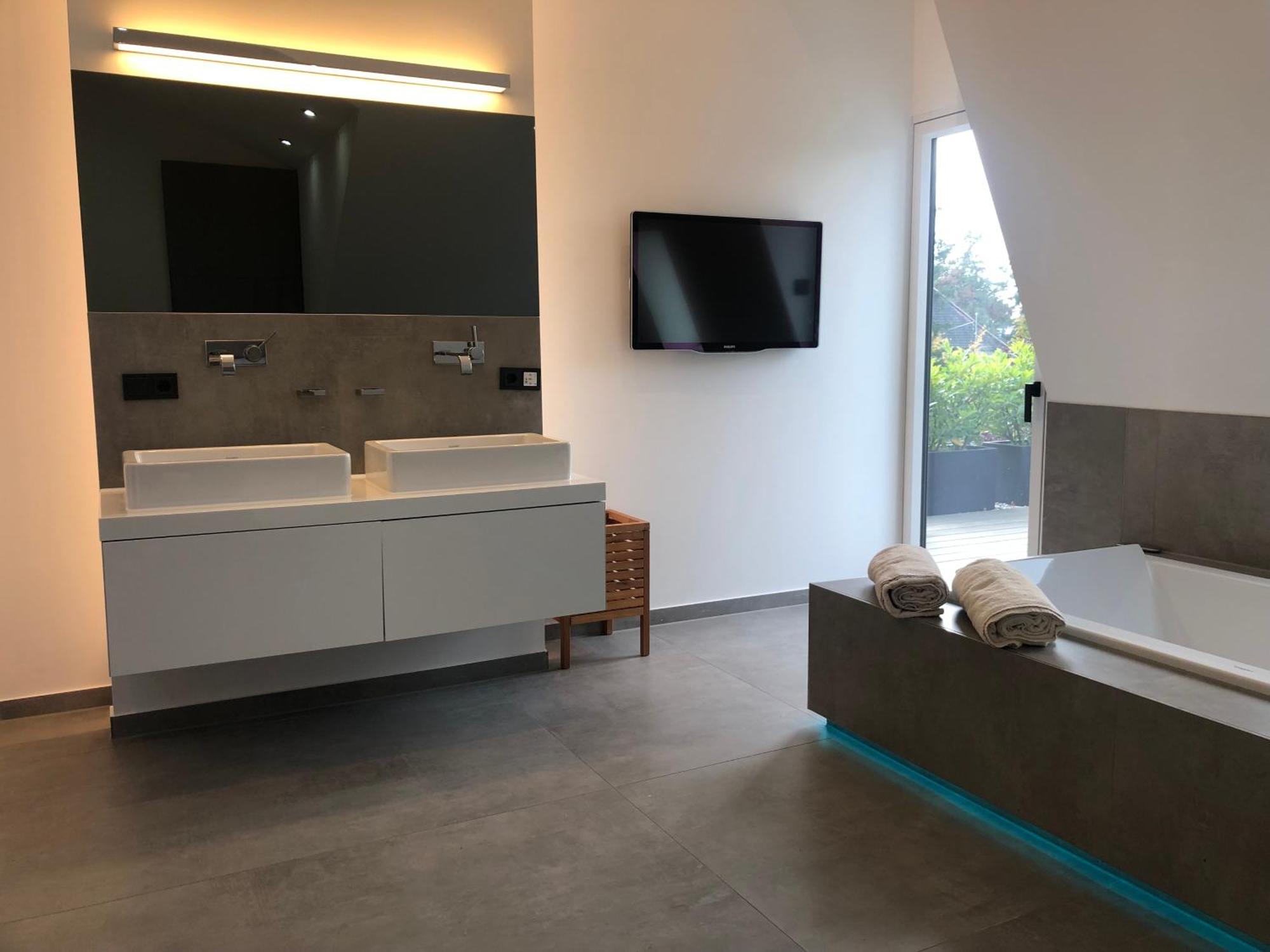 Villa Outstanding 9 Bedroom With Pool In Munich