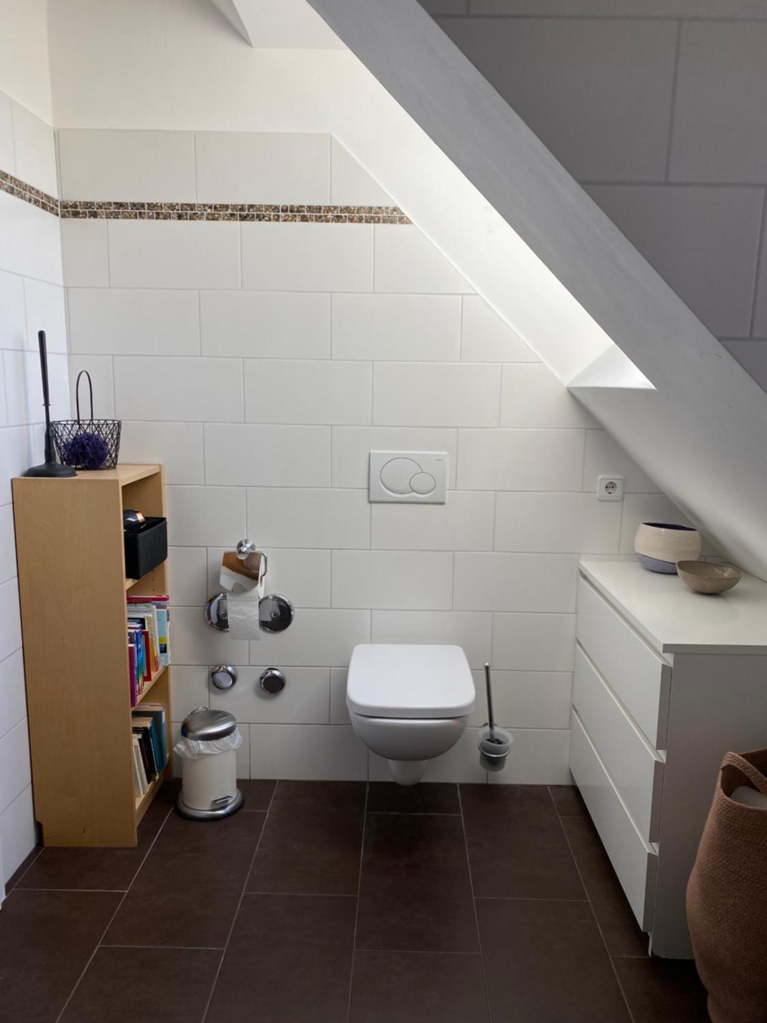 Helle Und Ruhige Dachgeschosswohnung Munich