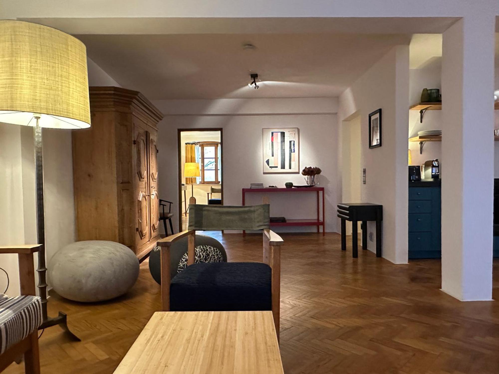 1 Bedroom In Apartment