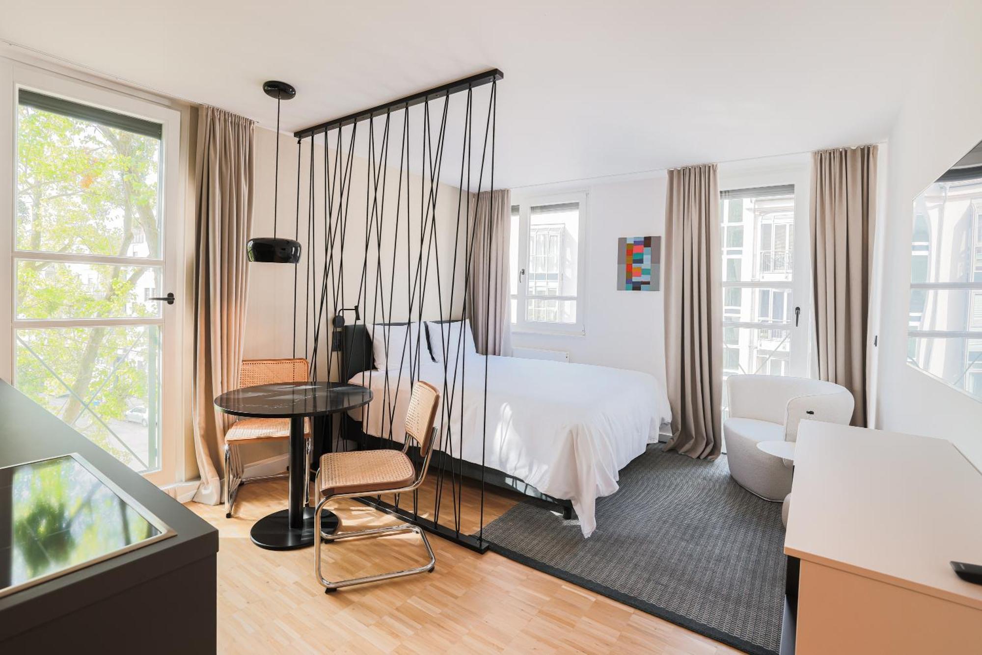 Bob W Schwabing Munich