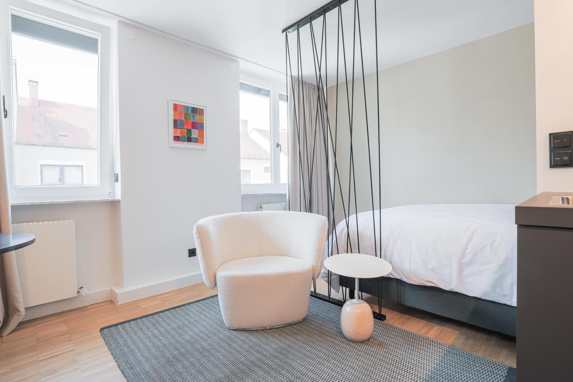 Bob W Schwabing Aparthotel 4*