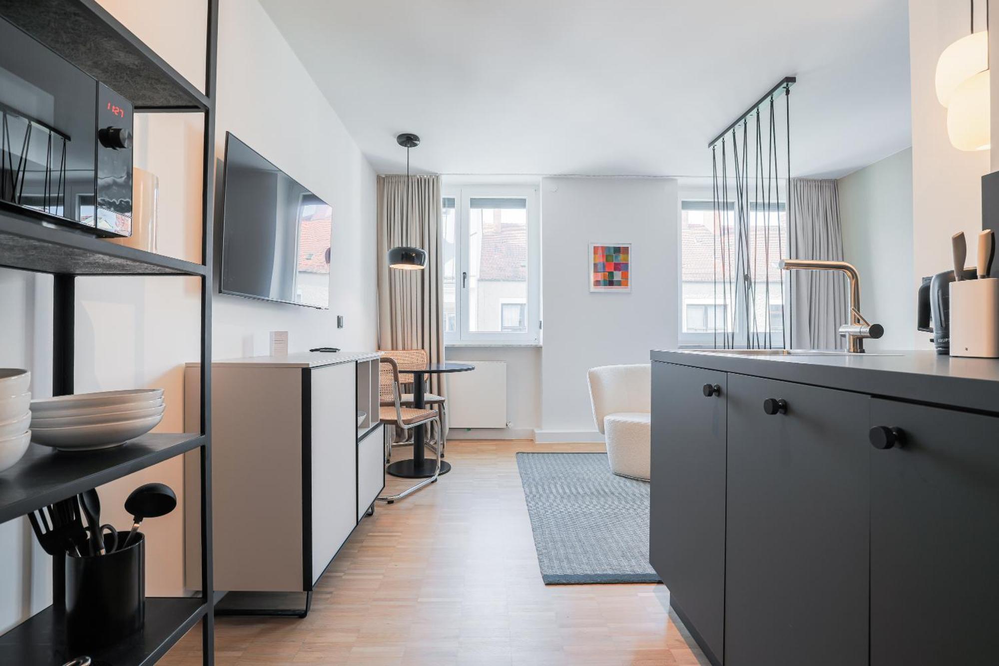 Bob W Schwabing 4*