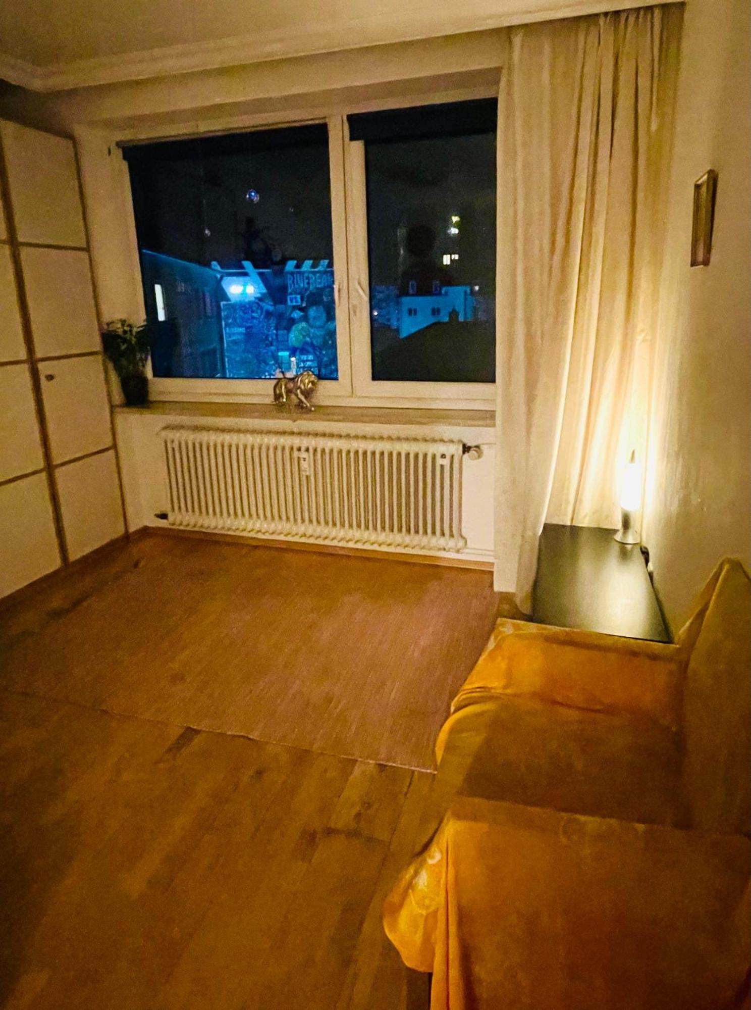 Helle, Grosse, Zentrale Mit Balkon Apartamento