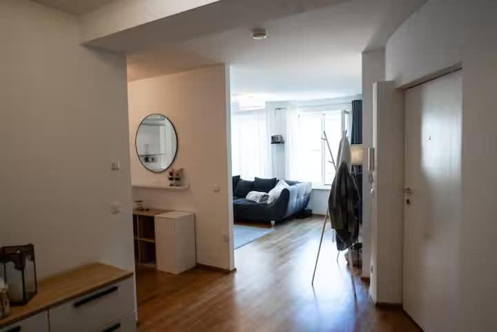 Beautiful Old Town Apartment Munich