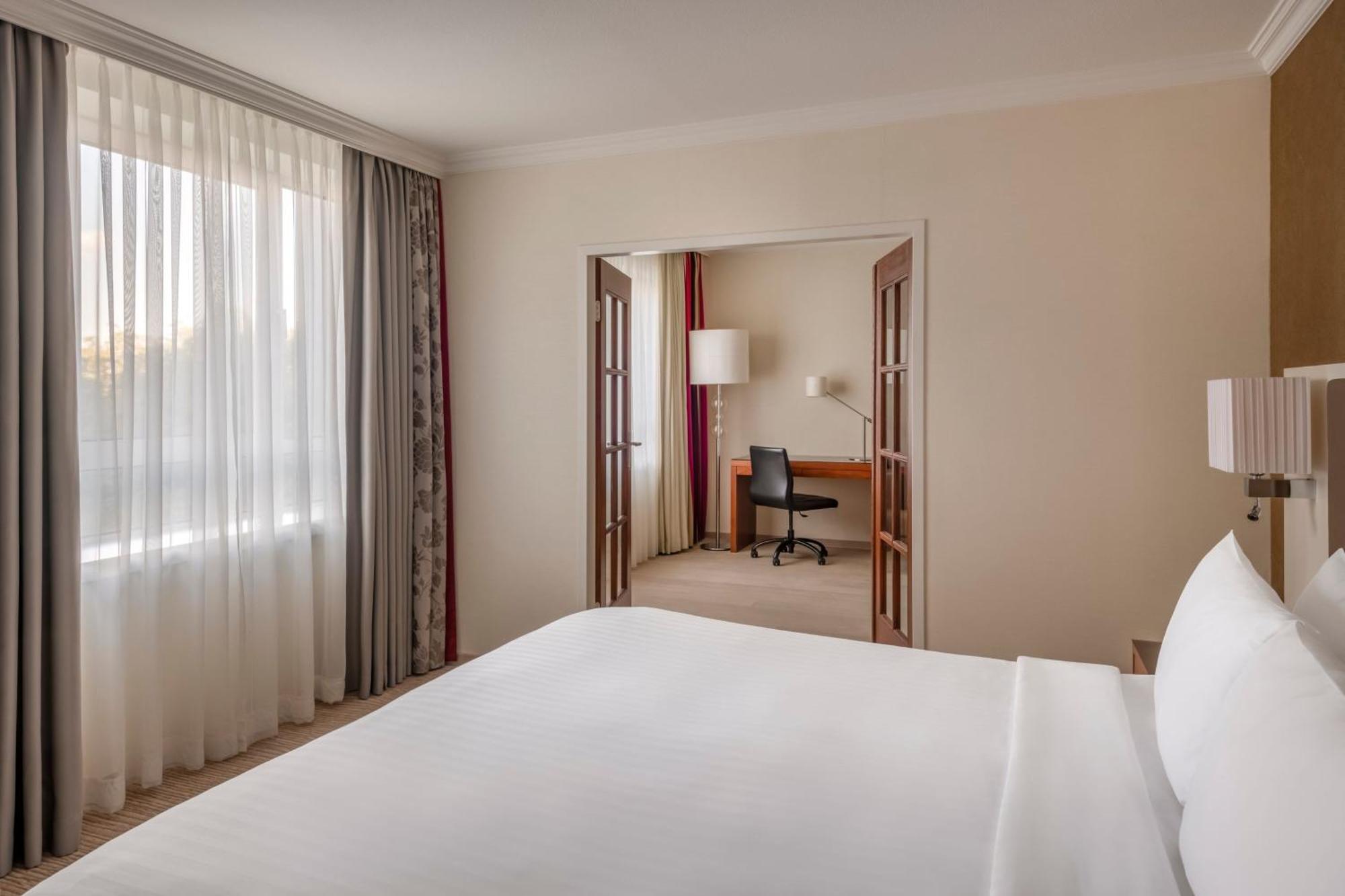 Marriott Hotel 4*