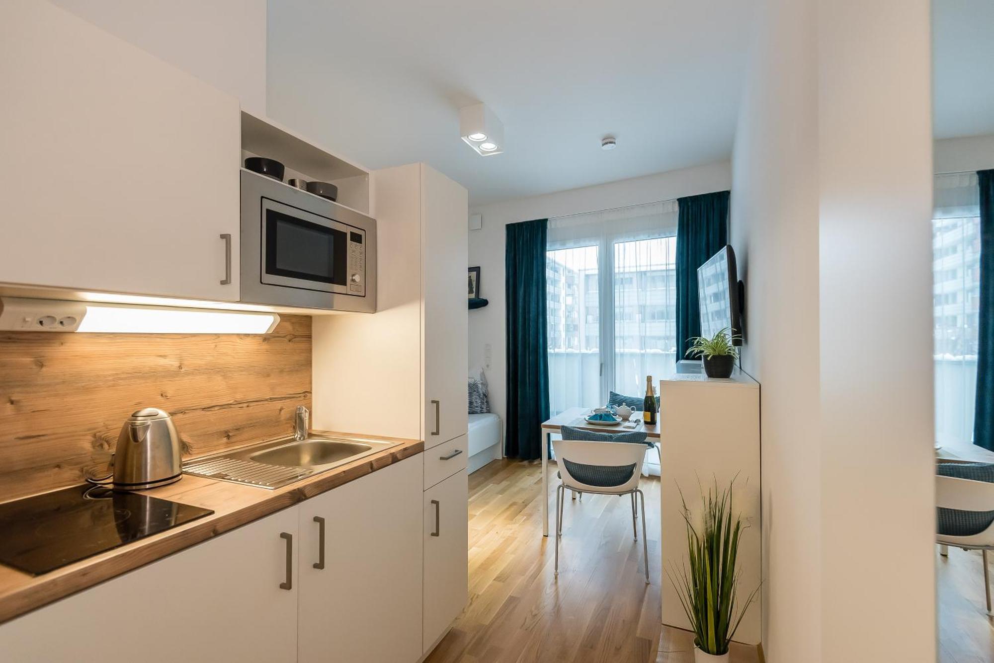 Serviced Muenchen-messe/g Munich