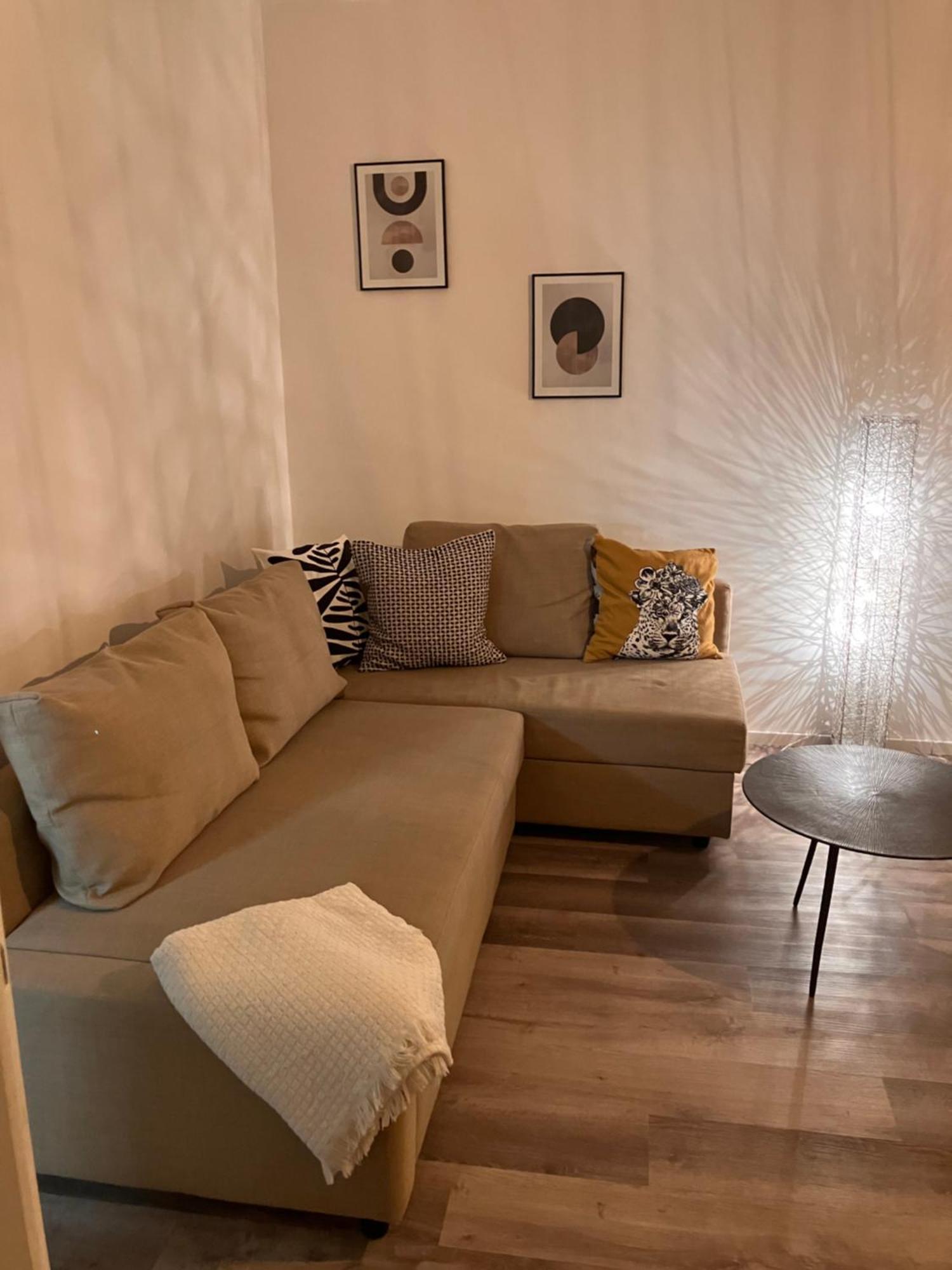 Apartment A&s *