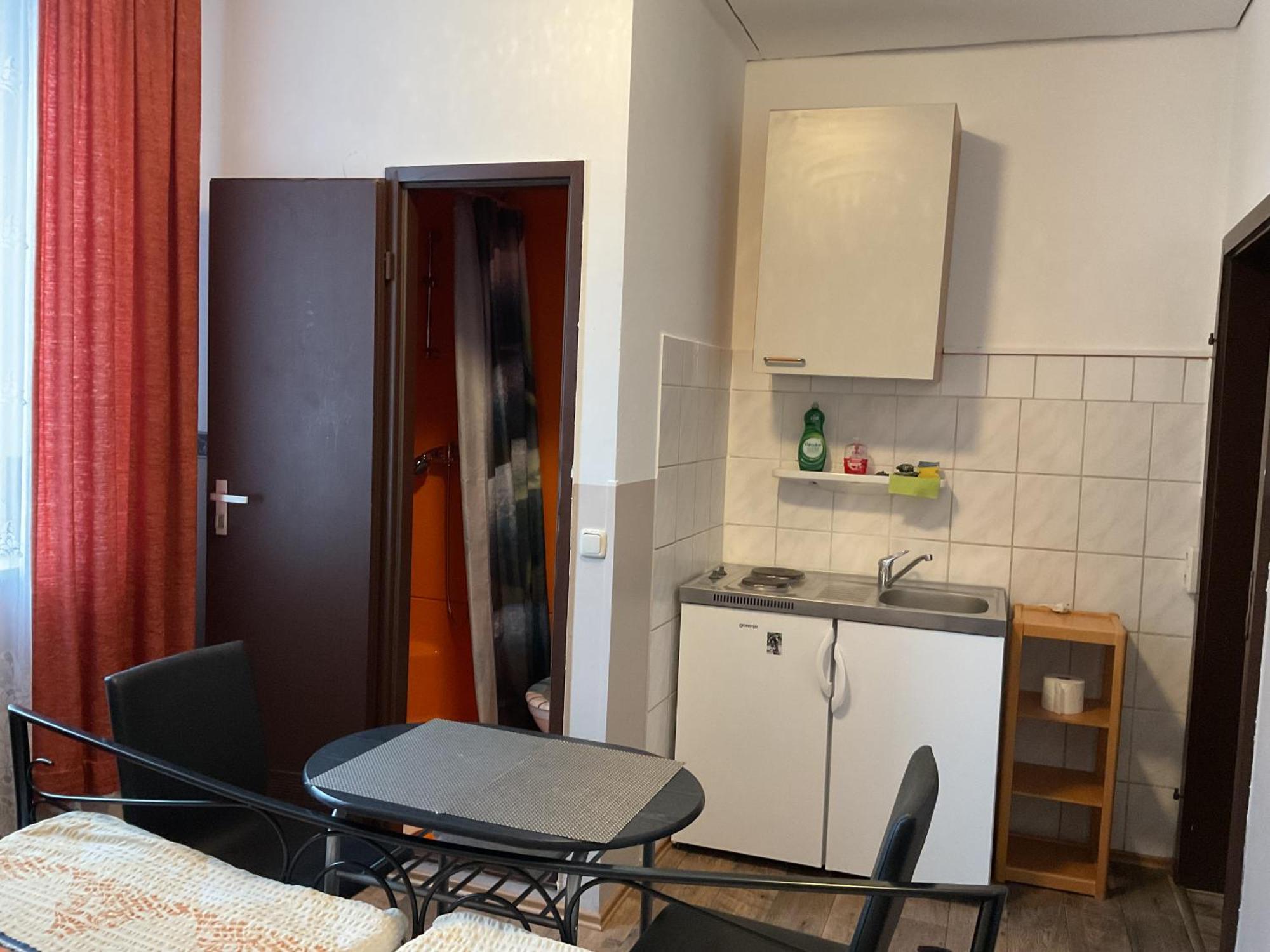Pension&hostel Anna - Monteurzimmer Hostel