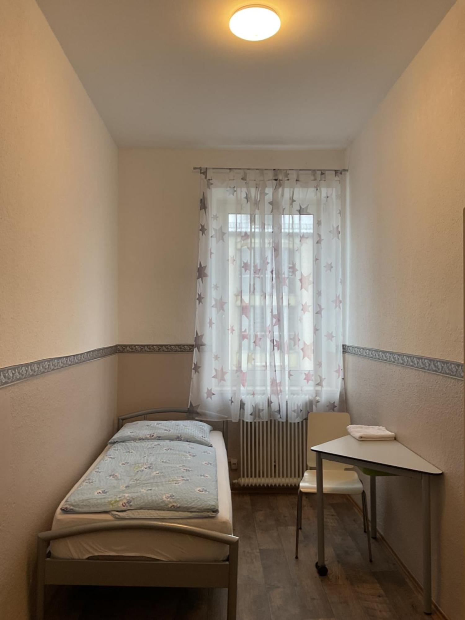Pension&hostel Anna - Monteurzimmer * Munich