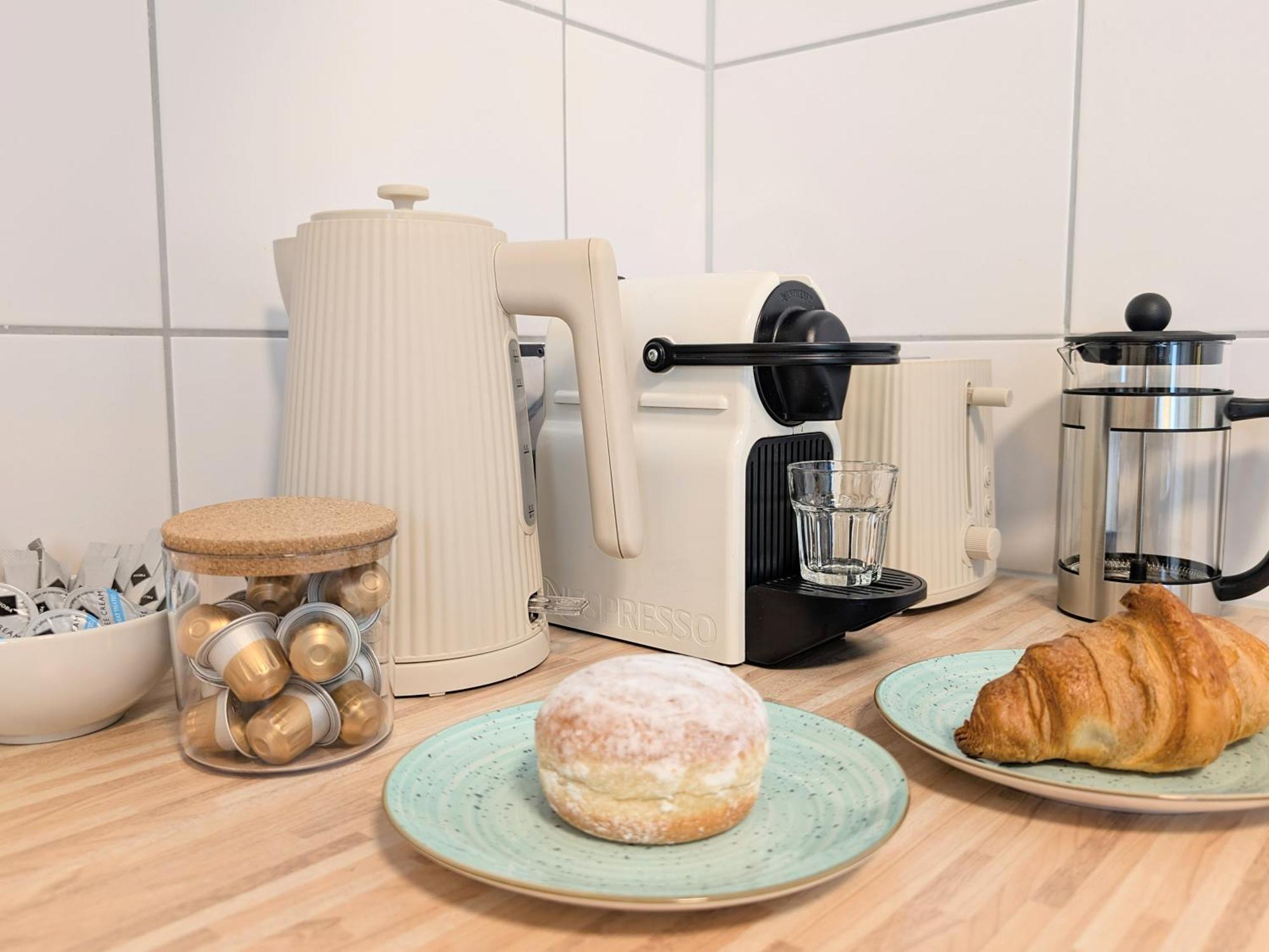 Neu! Muenchner Oase Mit Zwei Terassen Apartment *