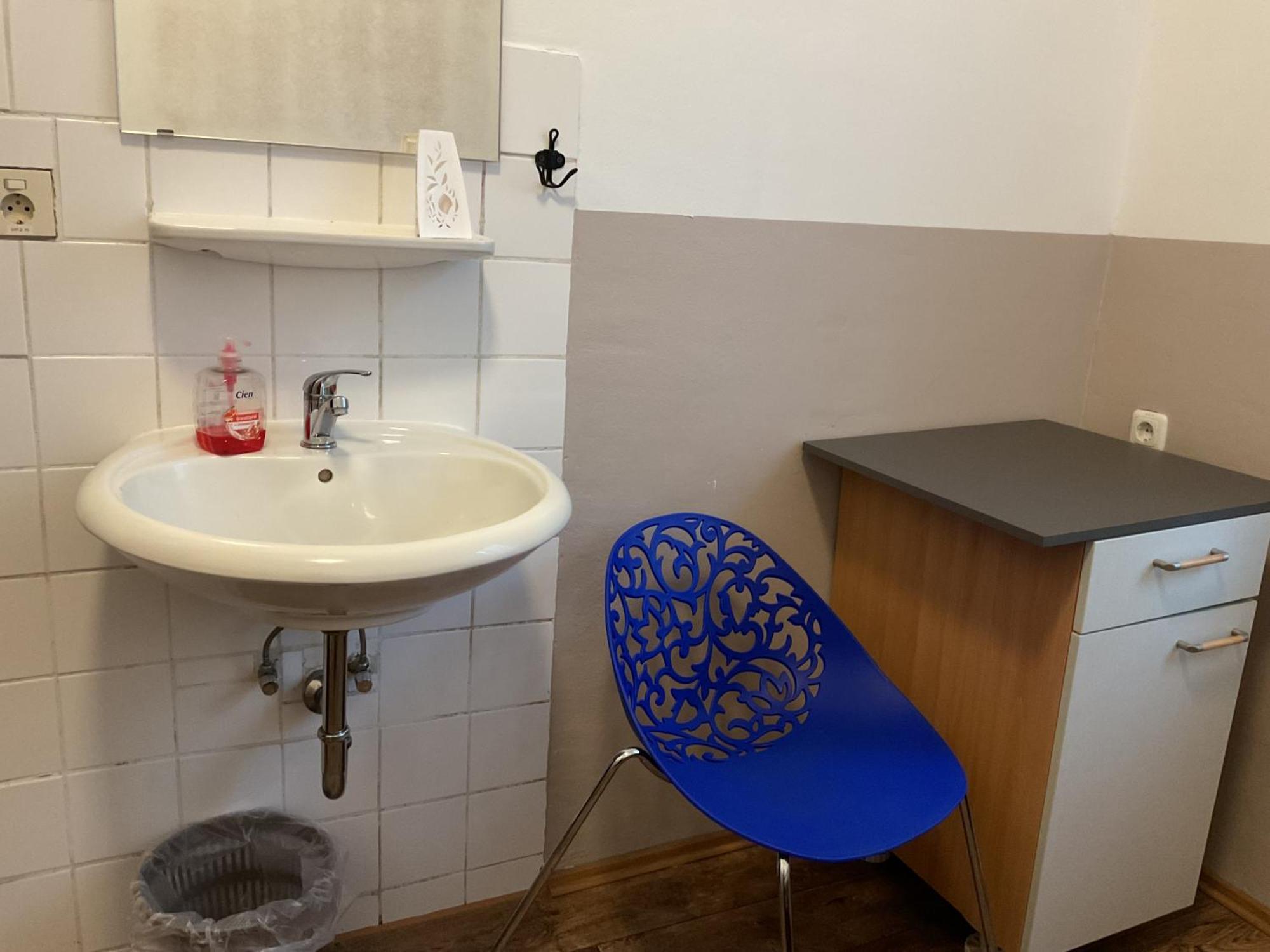 Pension&hostel Anna - Monteurzimmer Hostel Munich