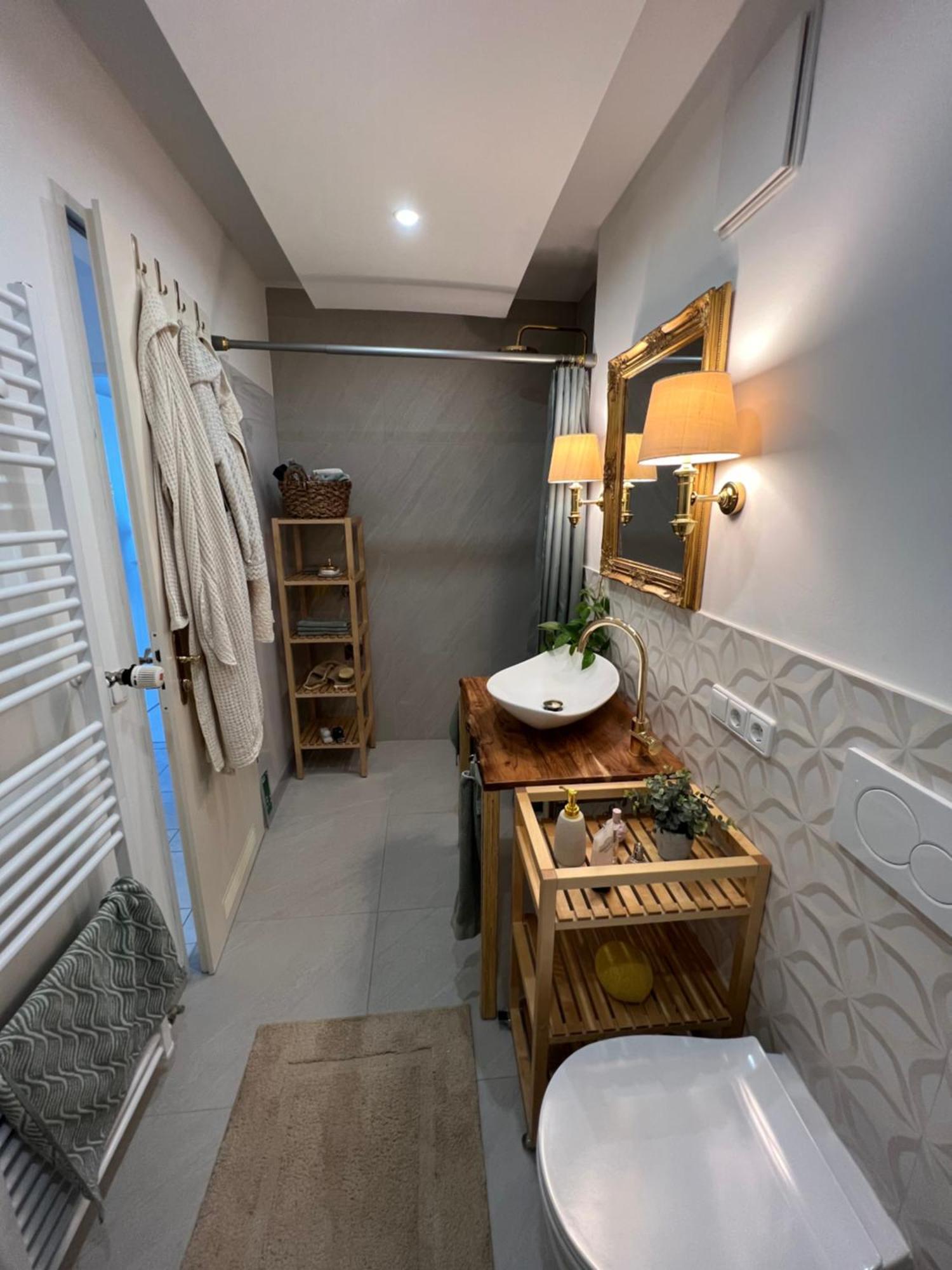 Homestay 15 Qm Mit Gemeinschaftsbad *