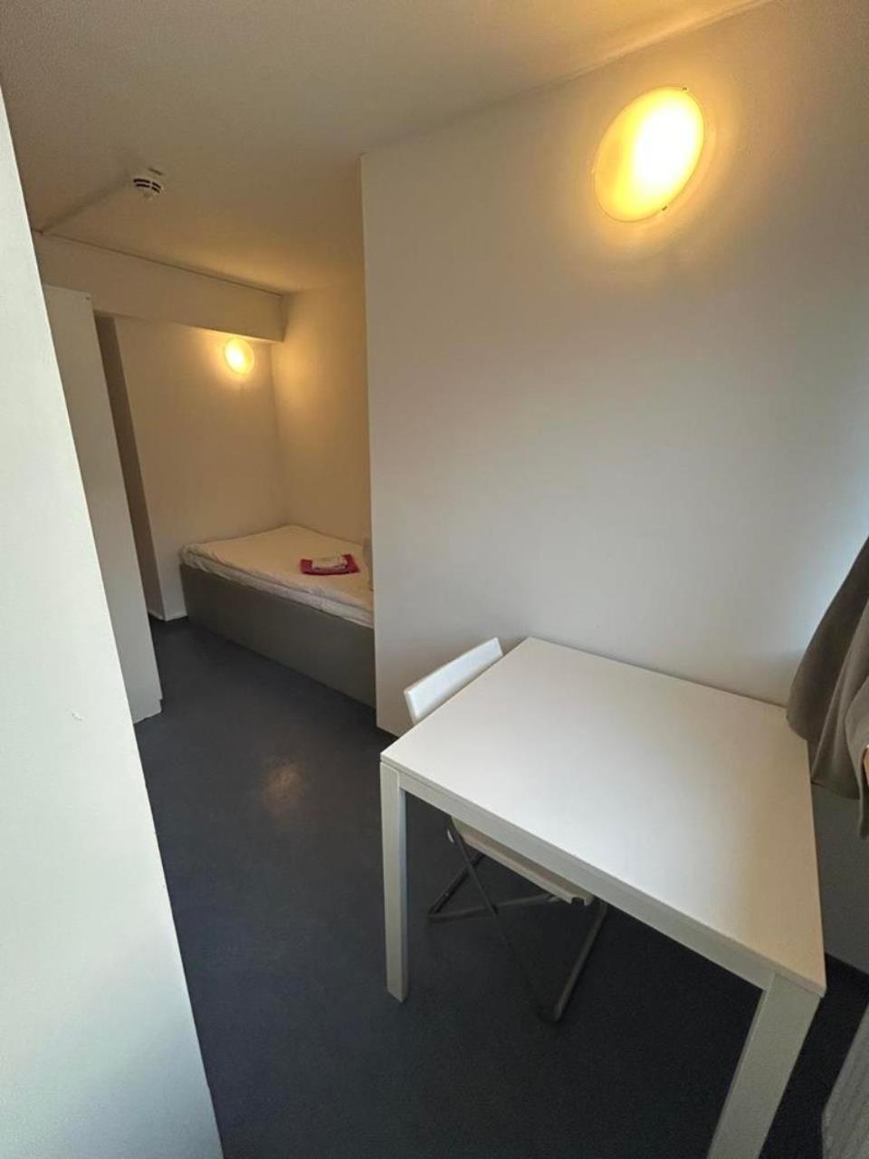 Apartment Budget Station Apartmenthostel Sen 14 *