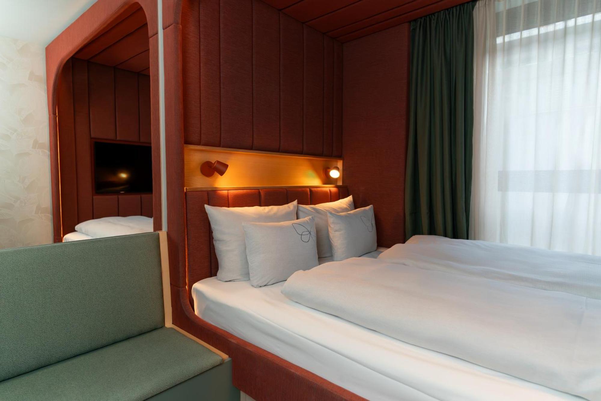 Cocoon Theresienwiese Hotel 4*