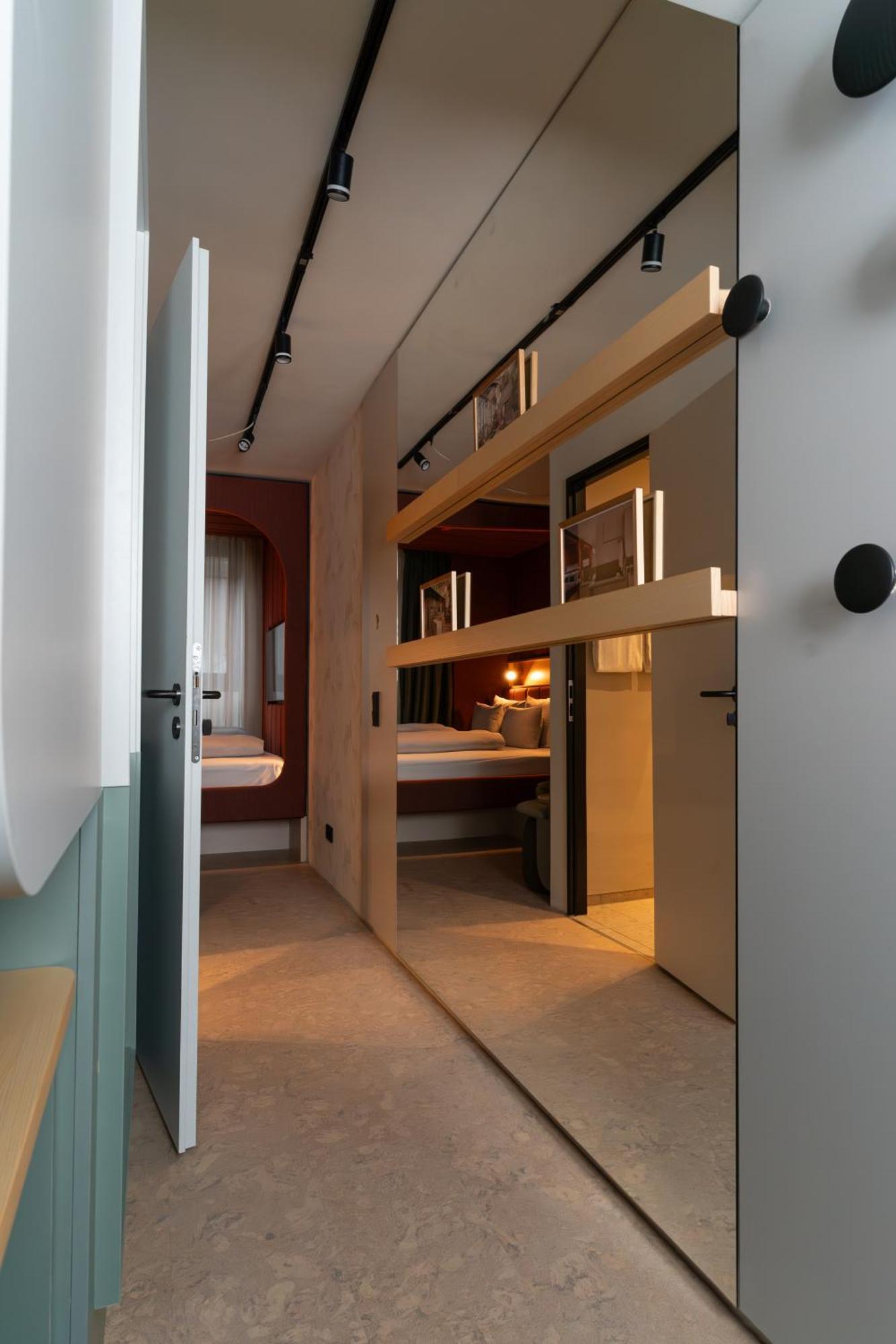 Cocoon Theresienwiese Hotel 4*