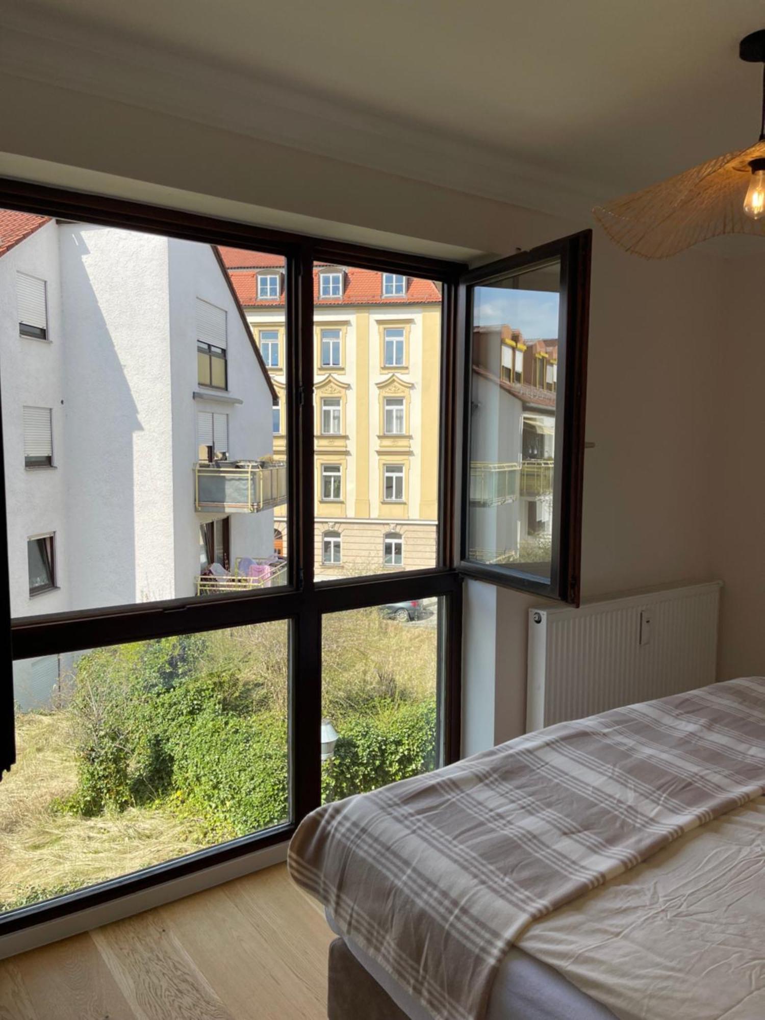 Apartment Modernes Designer Mit Balkon 5 Min Zum Oktoberfest & *