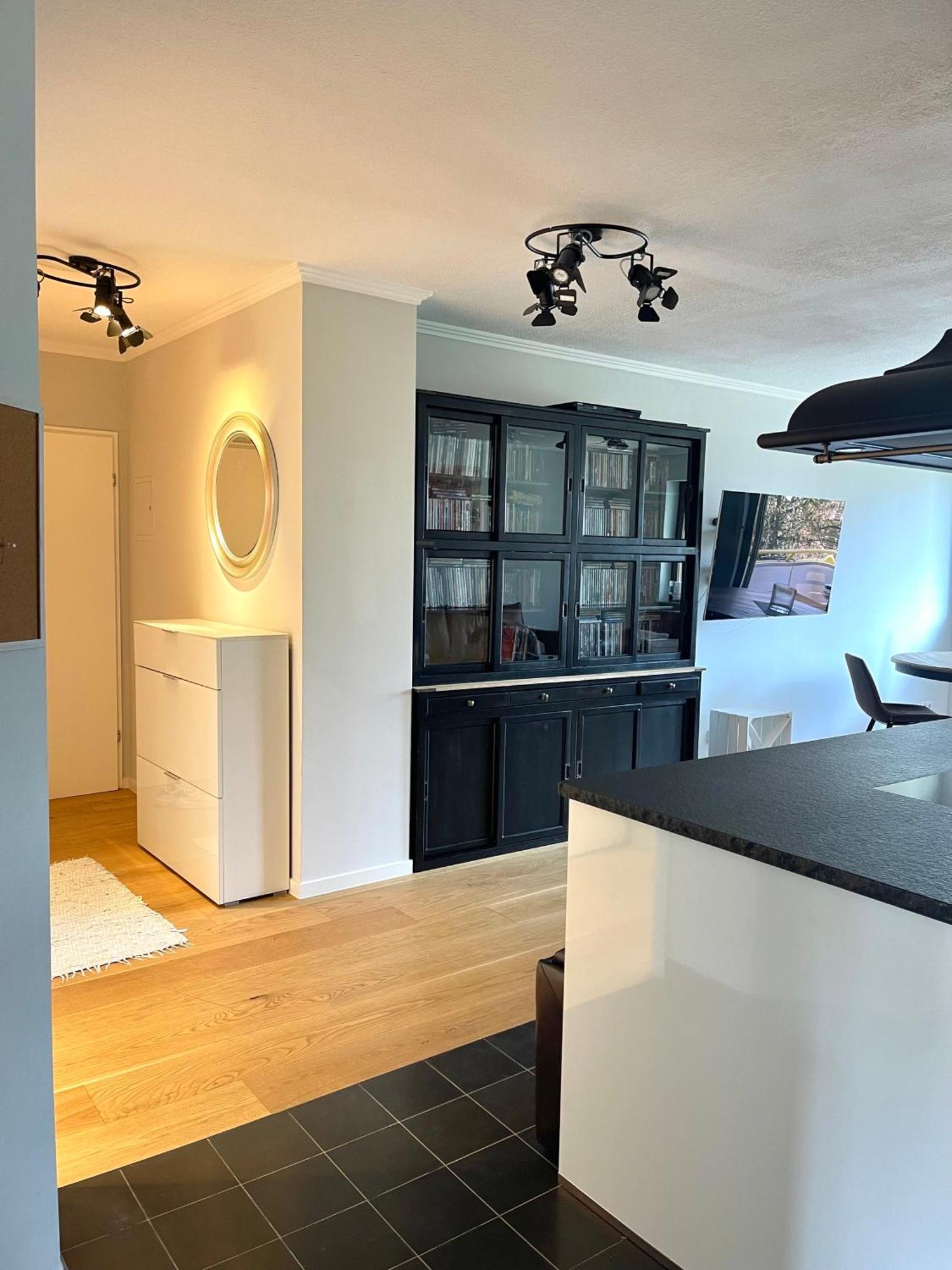 Modernes Designer Mit Balkon 5 Min Zum Oktoberfest & Apartment