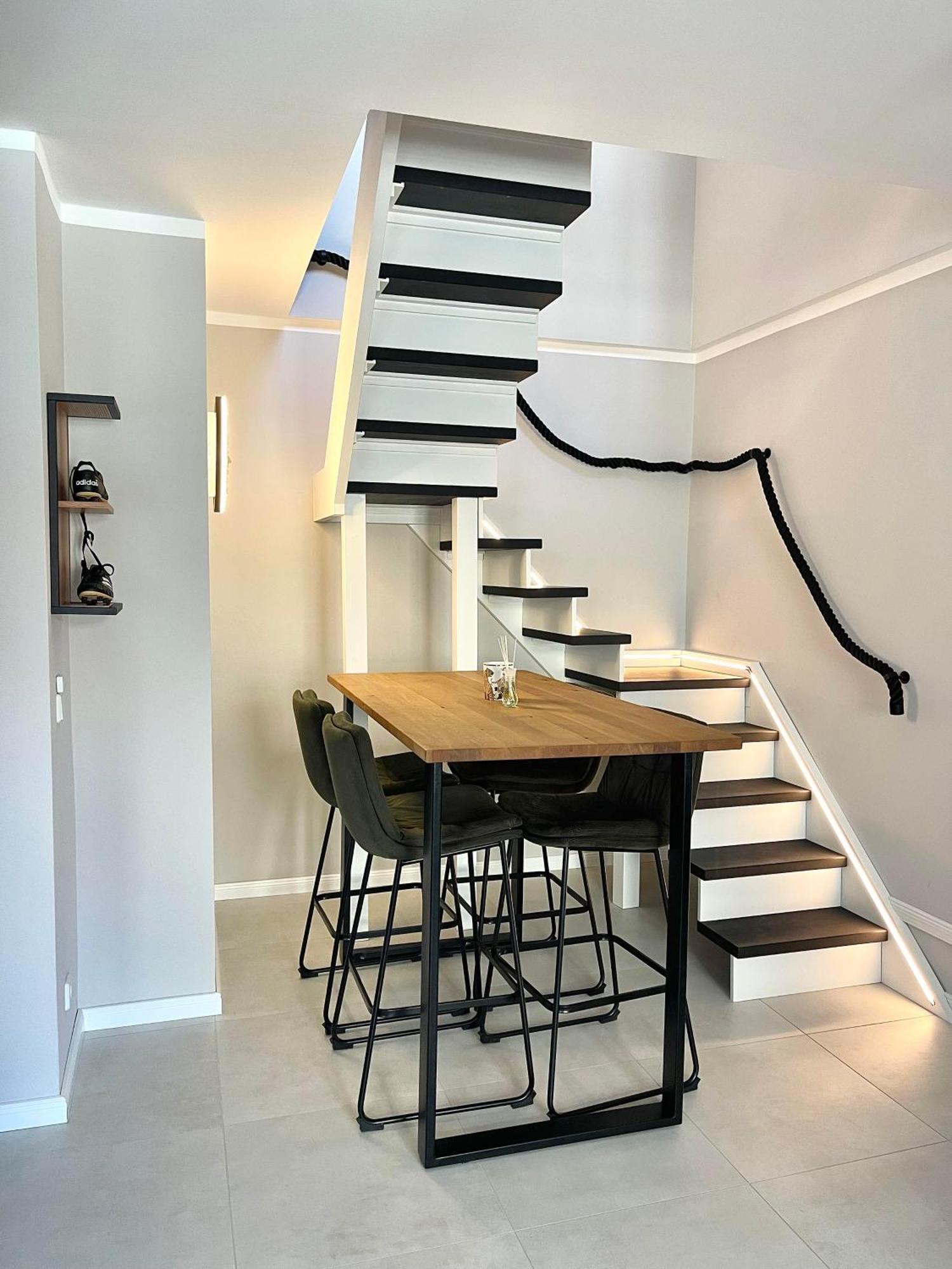 Apartment Design Auf 2 Etagen Mit Balkon Nahe Isar & Innenstadt *