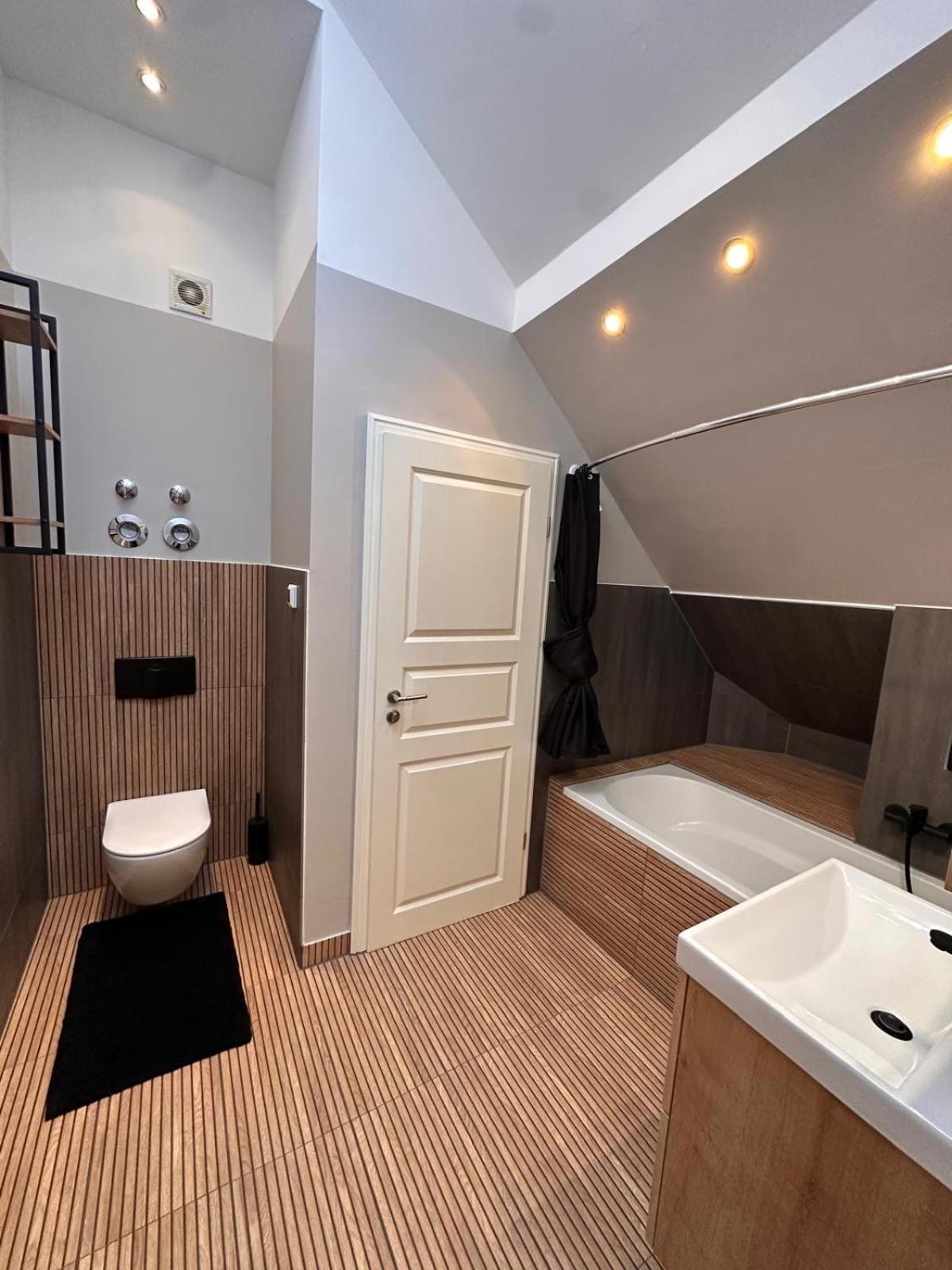 Design Auf 2 Etagen Mit Balkon Nahe Isar & Innenstadt Apartment Munich