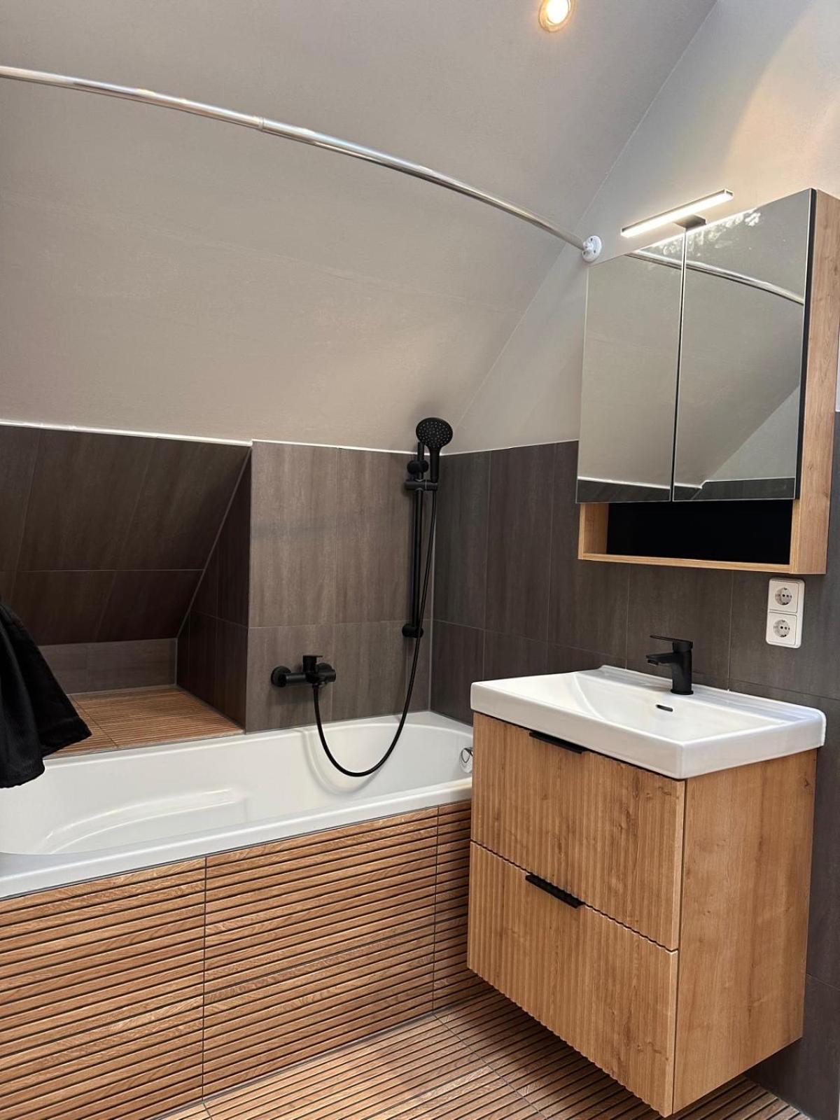 Design Auf 2 Etagen Mit Balkon Nahe Isar & Innenstadt