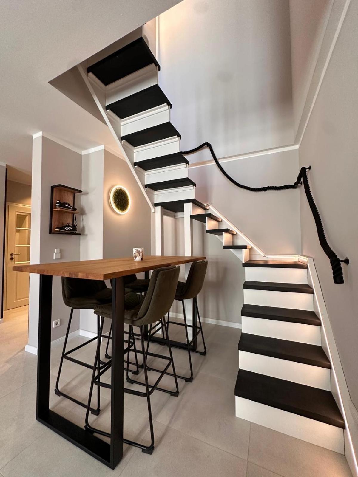 Design Auf 2 Etagen Mit Balkon Nahe Isar & Innenstadt *