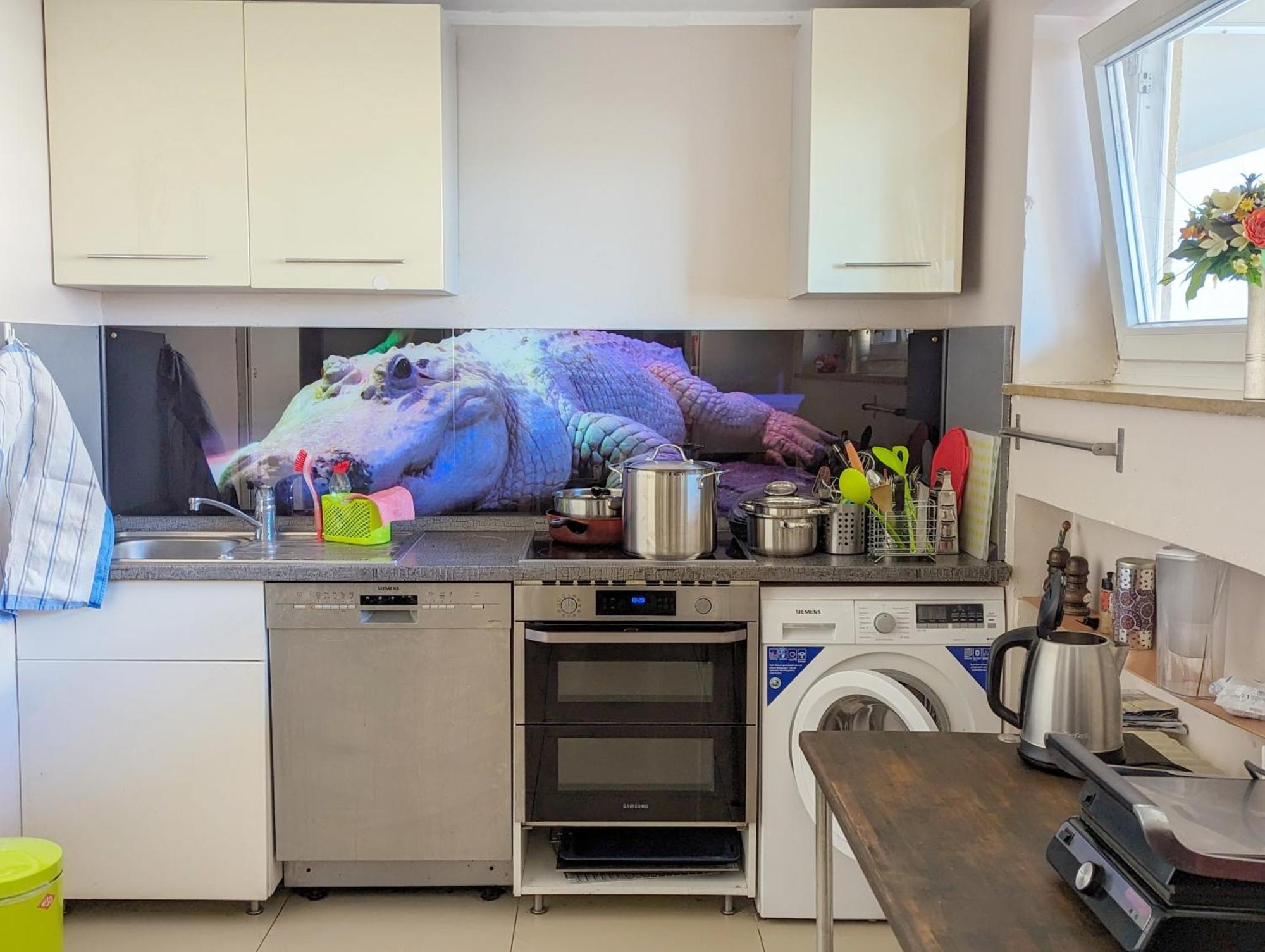 Near Underground Station Apartment *