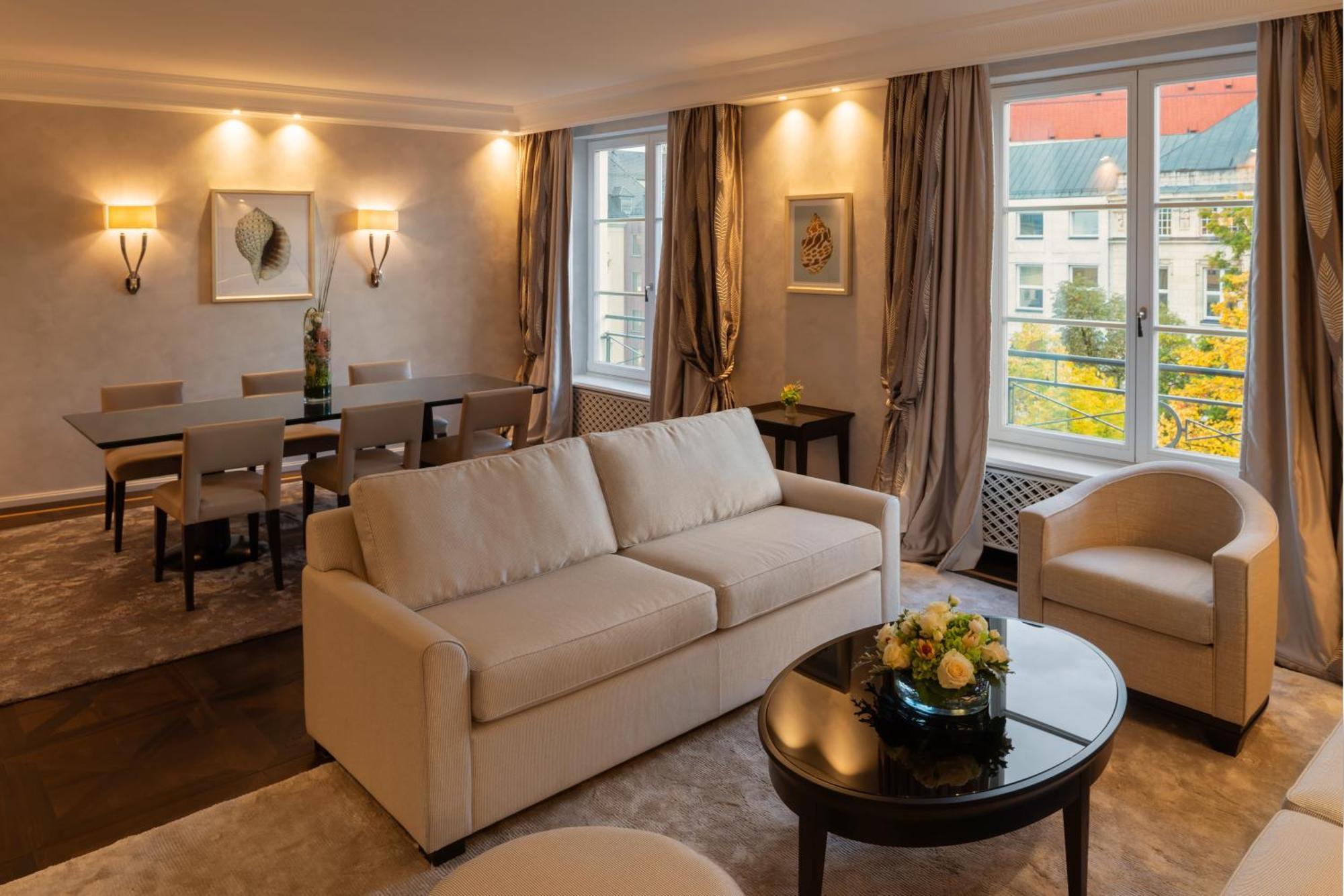 Bayerischer Hof 5*