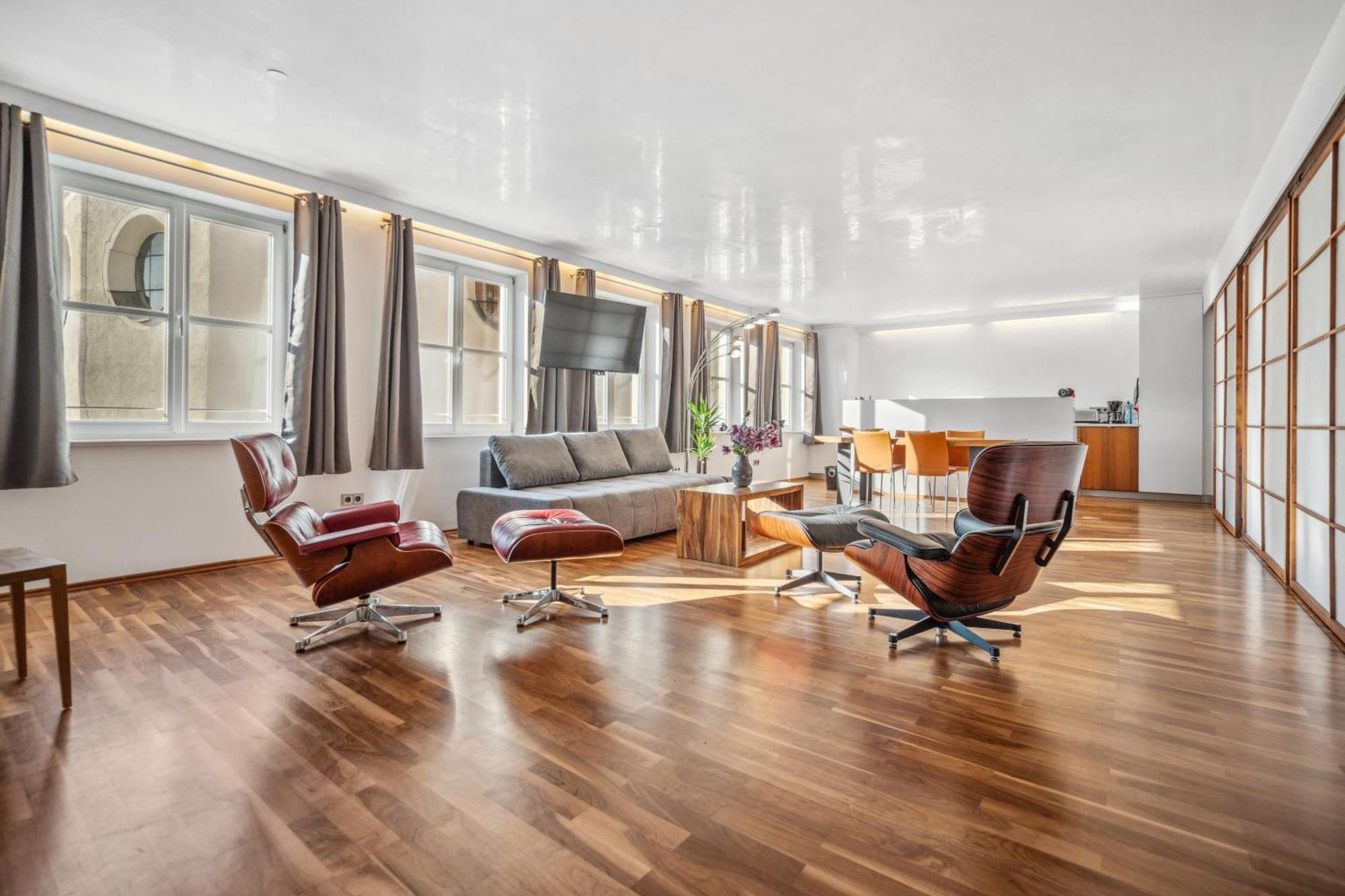 Apartment 90m2 - 969 Sq Ft Of Luxury Munich