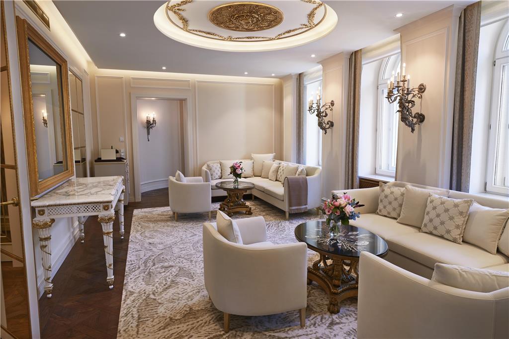 Hotel Vier Jahreszeiten Kempinski 5*