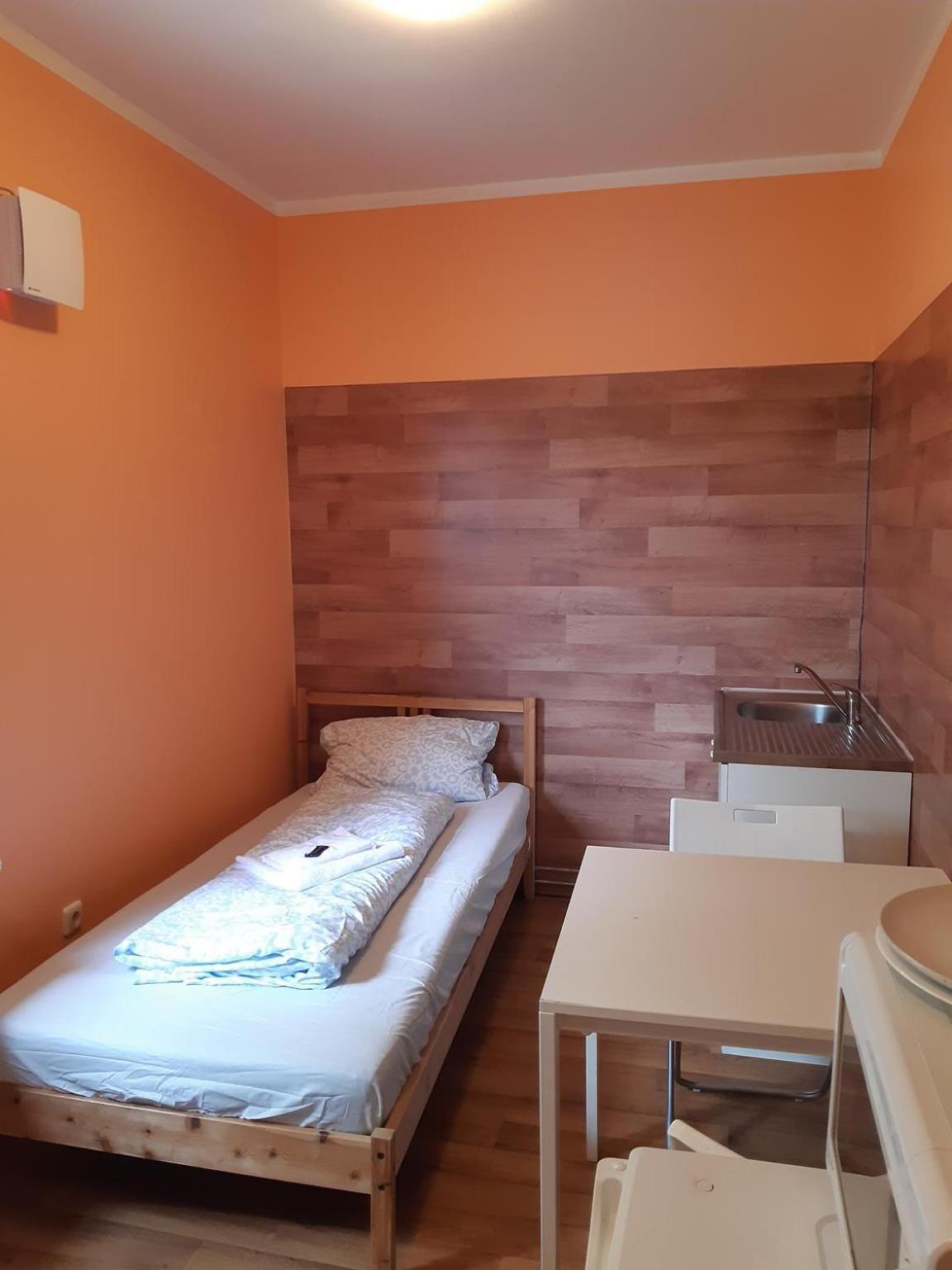 Budget Allach & Tub 19a * Munique