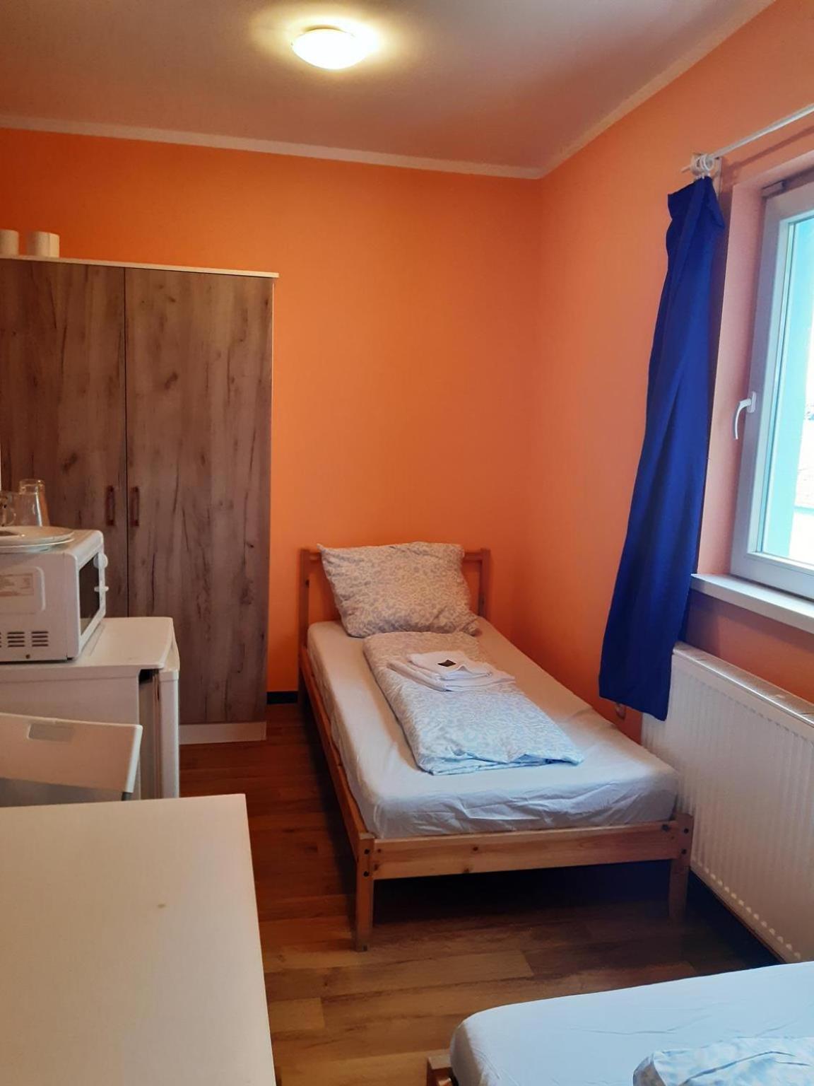 Hostel Budget Allach & Tub 19a *