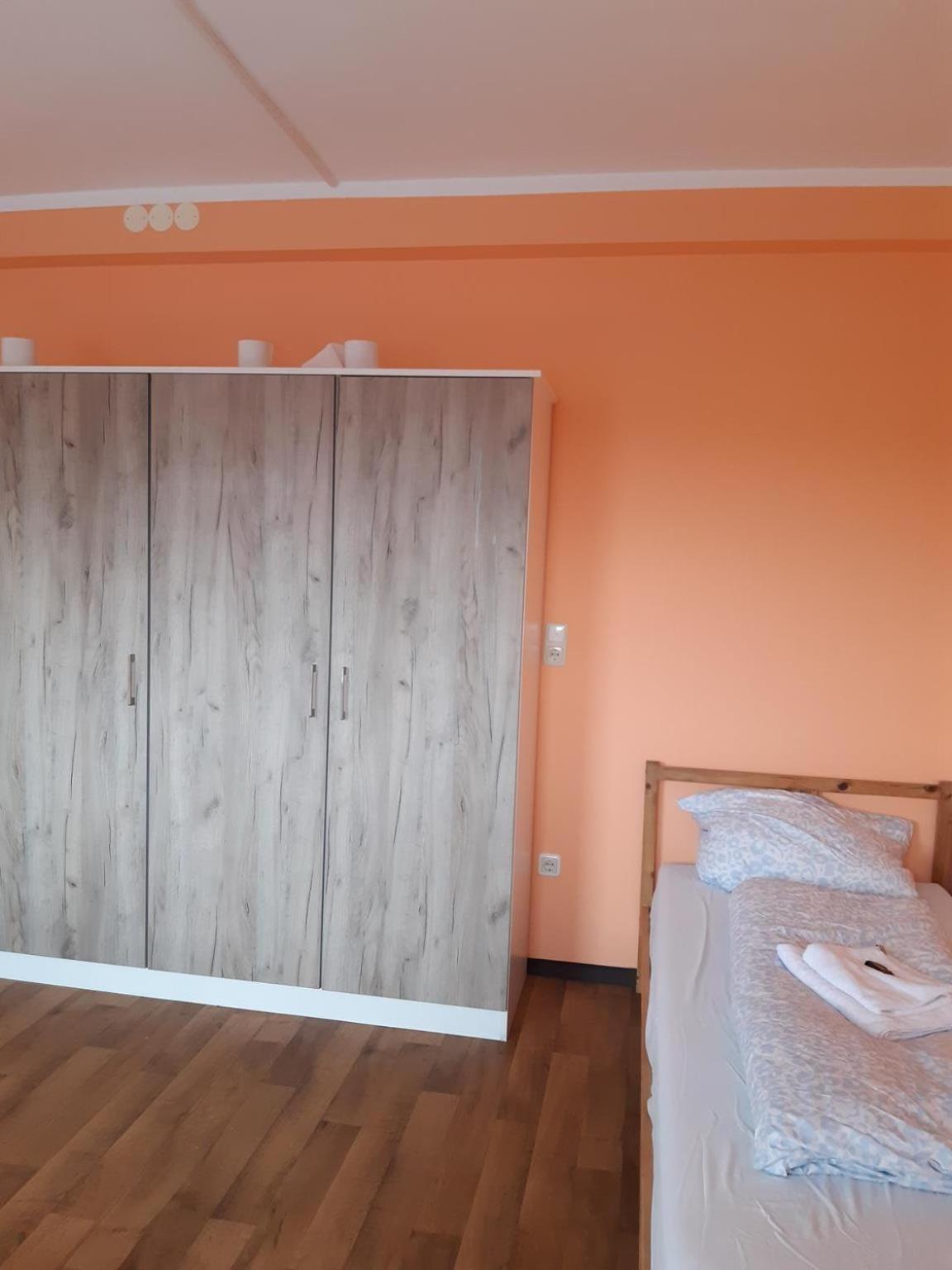 Budget Allach & Tub 19a Albergue *