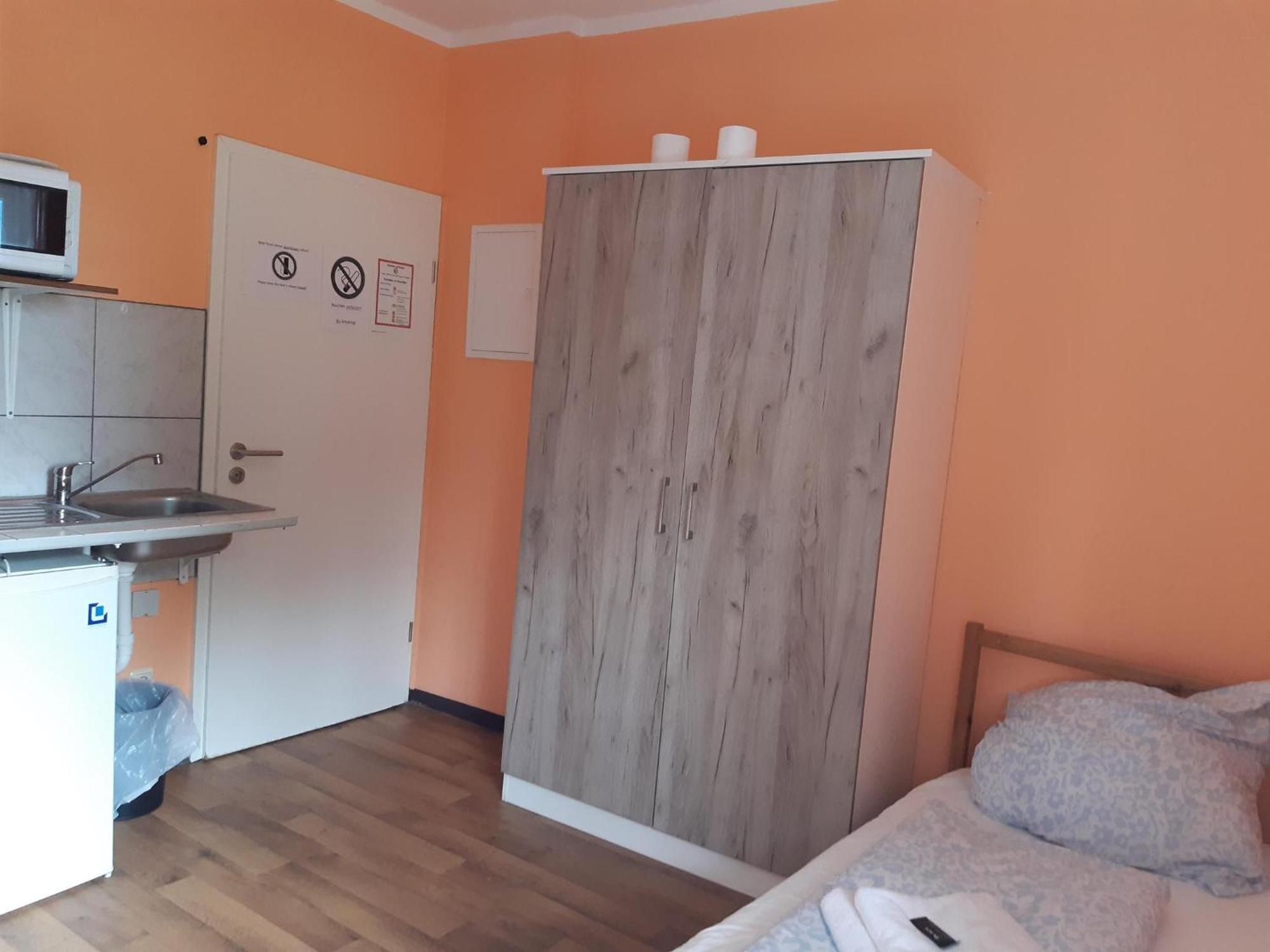 Budget Allach & Tub 19a Albergue Munique